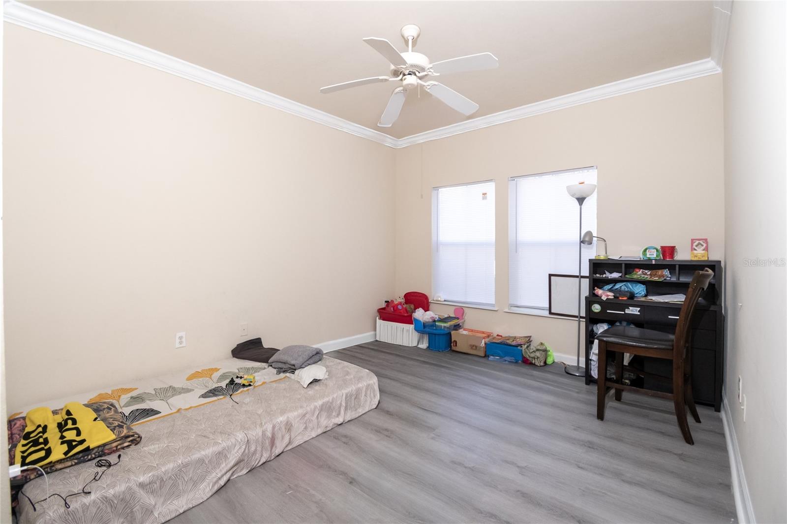 Image 8 of 24 For 18103 Back Stretch Lane