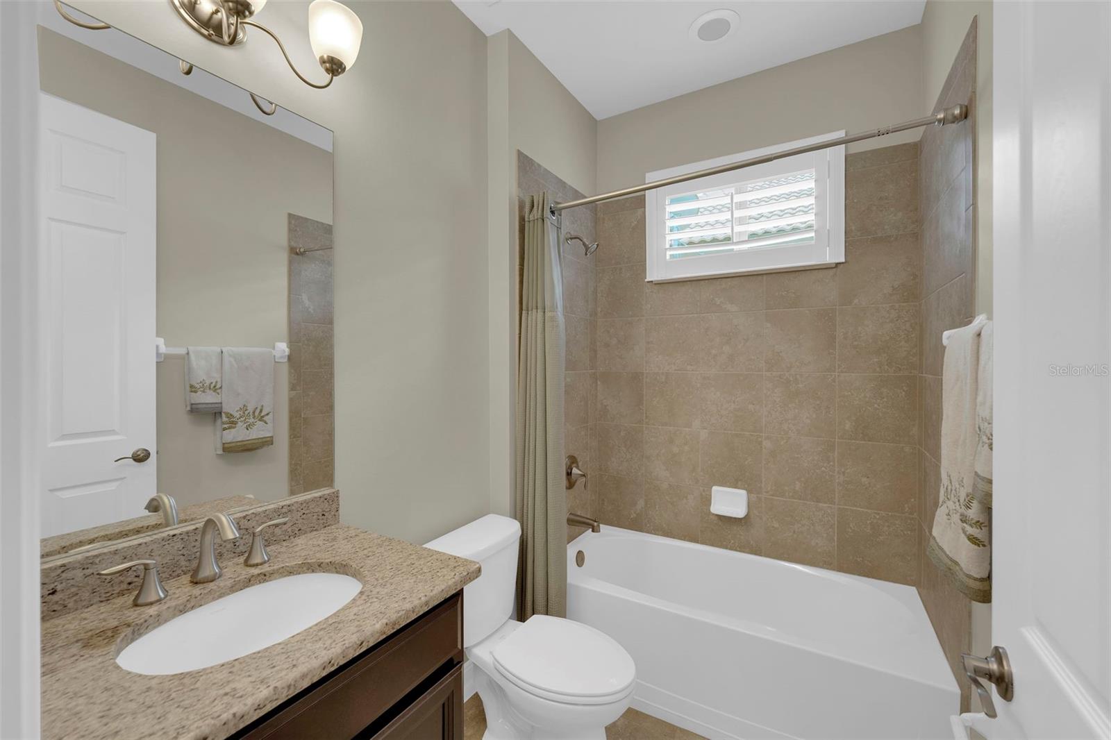 Image 26 of 42 For 8720 Westwood Oaks Place