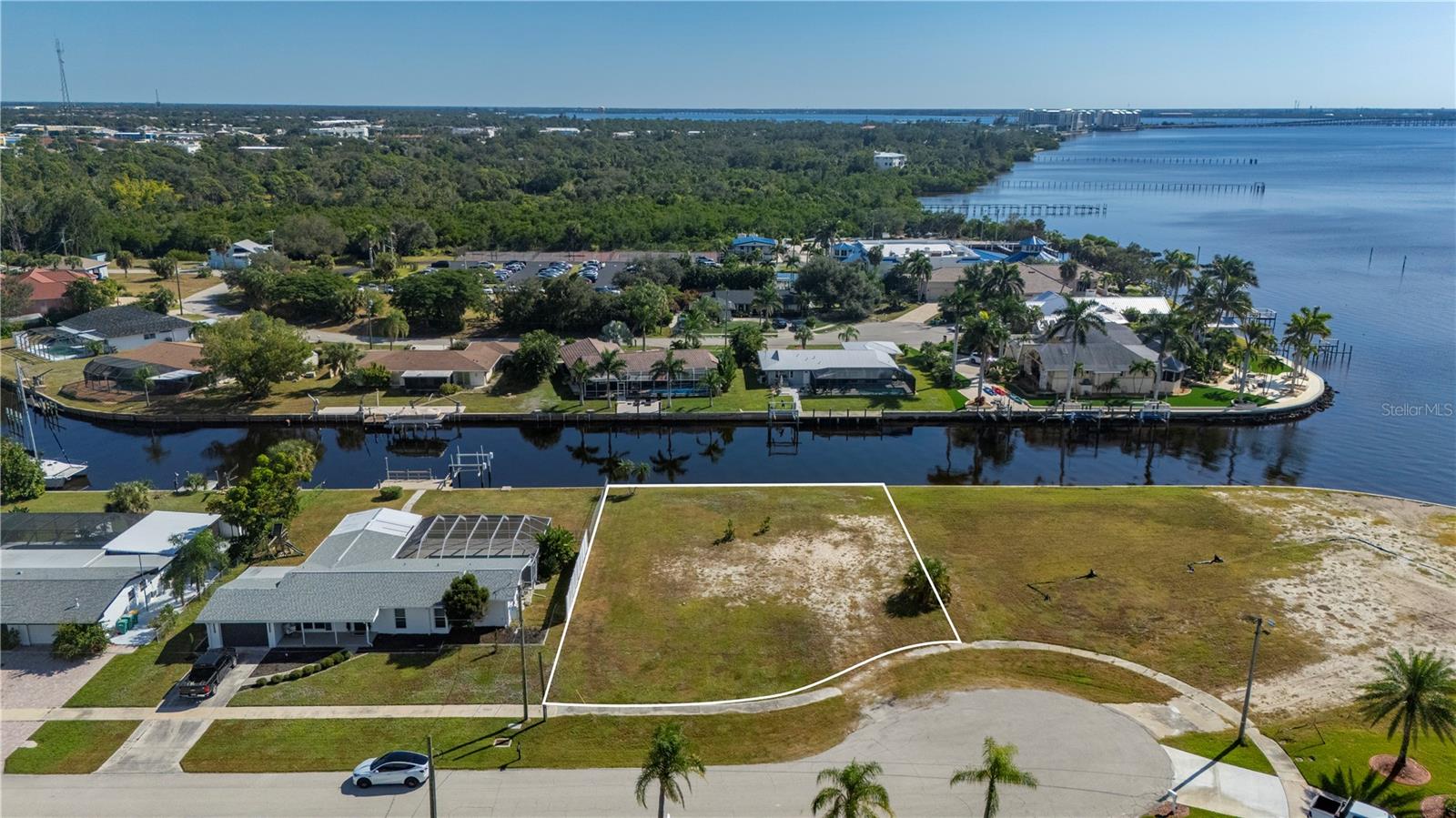 Image 6 of 12 For 4450 Gardner Drive