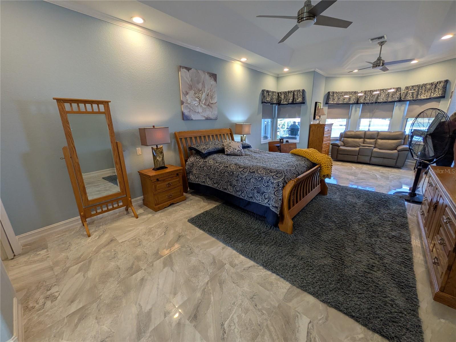 Image 16 of 84 For 11600 Dallas Drive N