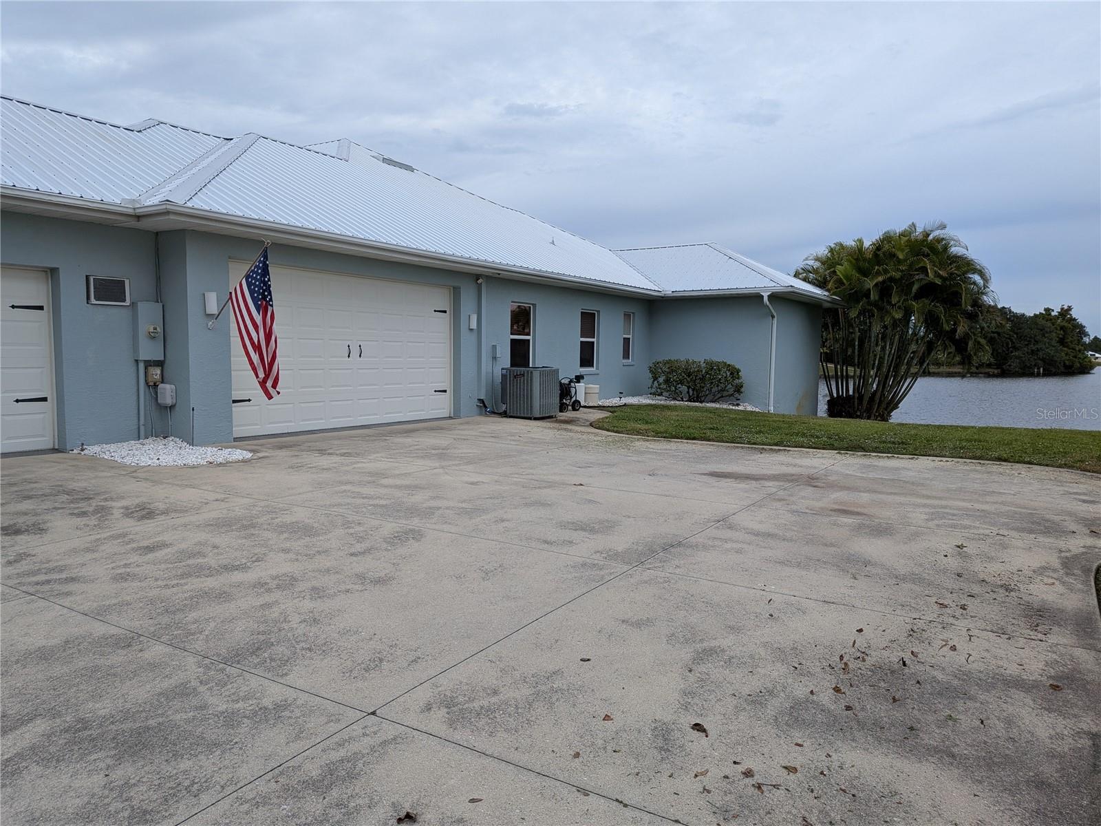 Image 3 of 84 For 11600 Dallas Drive N