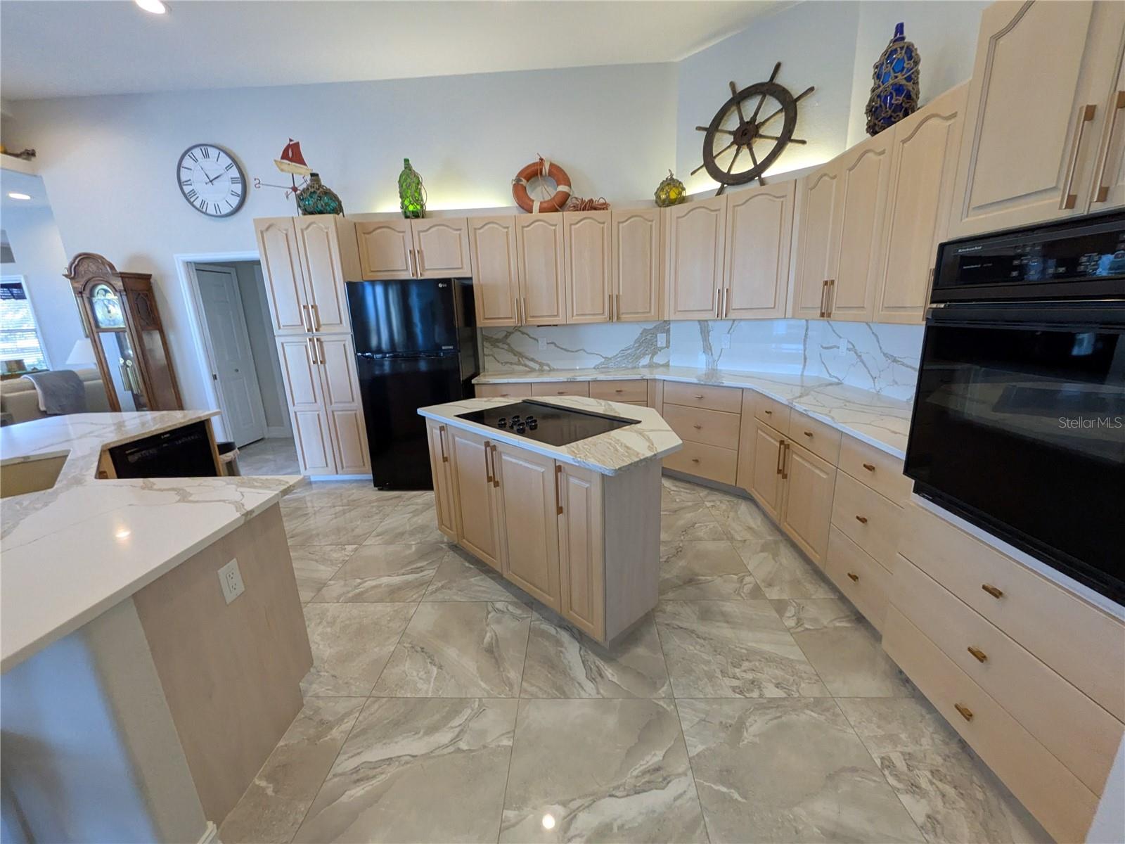 Image 32 of 84 For 11600 Dallas Drive N