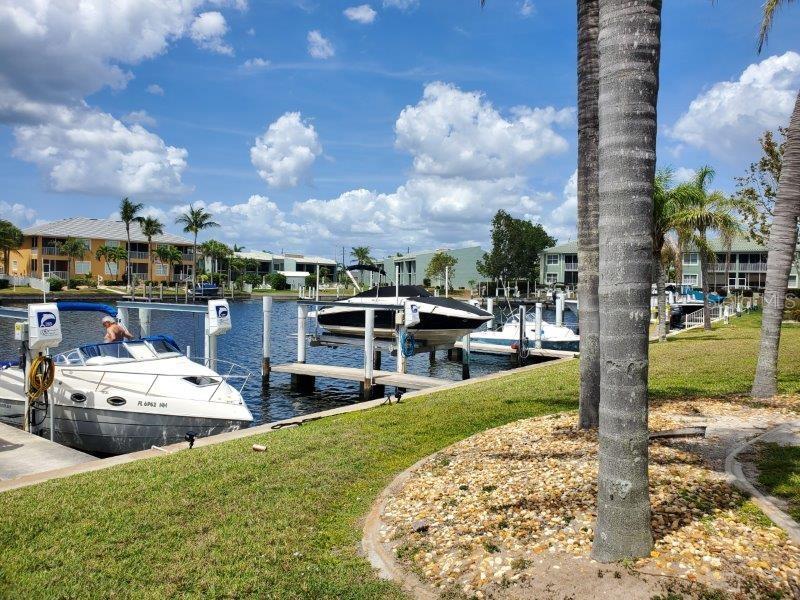 Image 3 of 28 For 3233 Wood Thrush Drive 24a