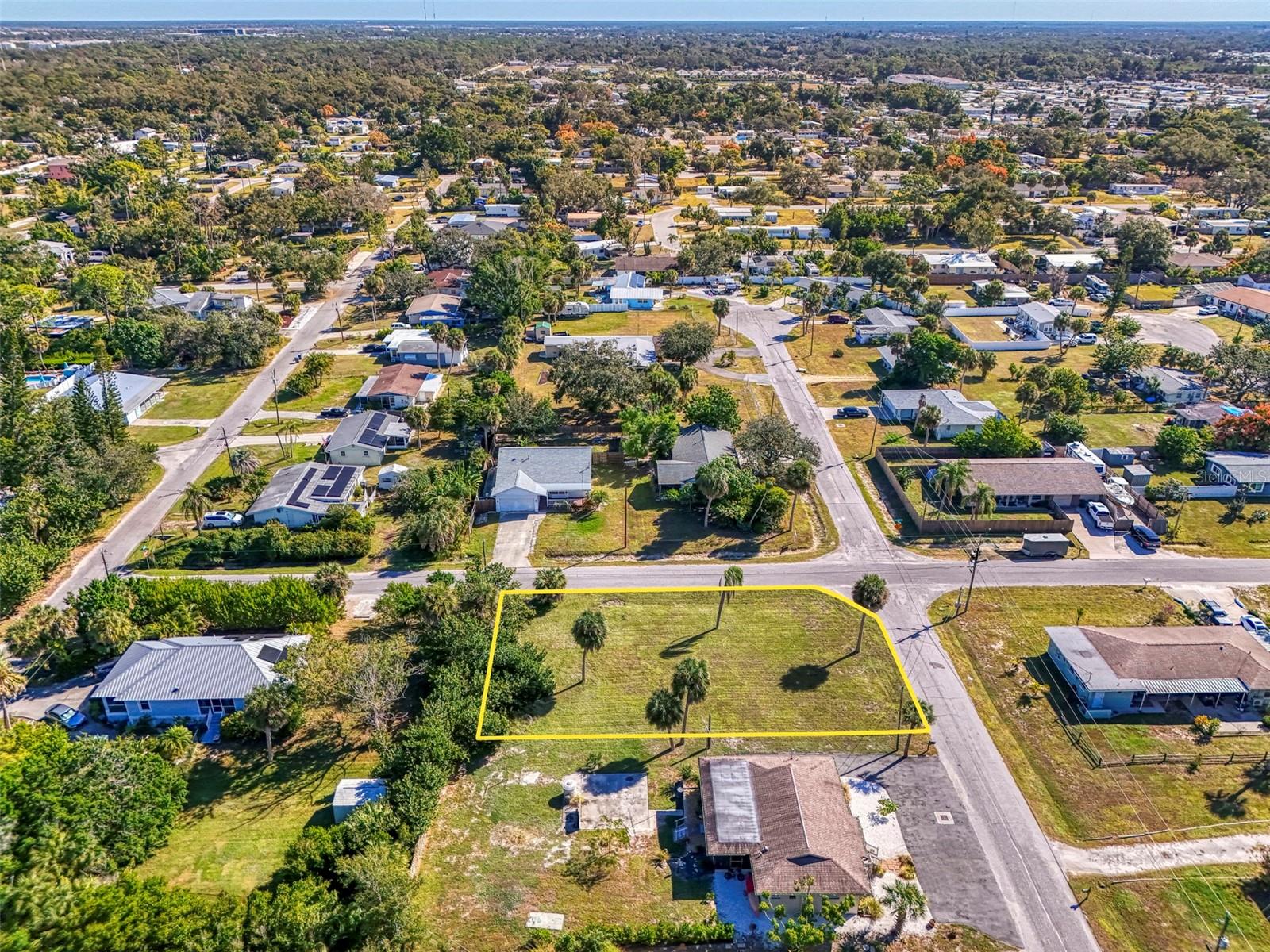 Image 9 of 19 For 610 Coquina Court