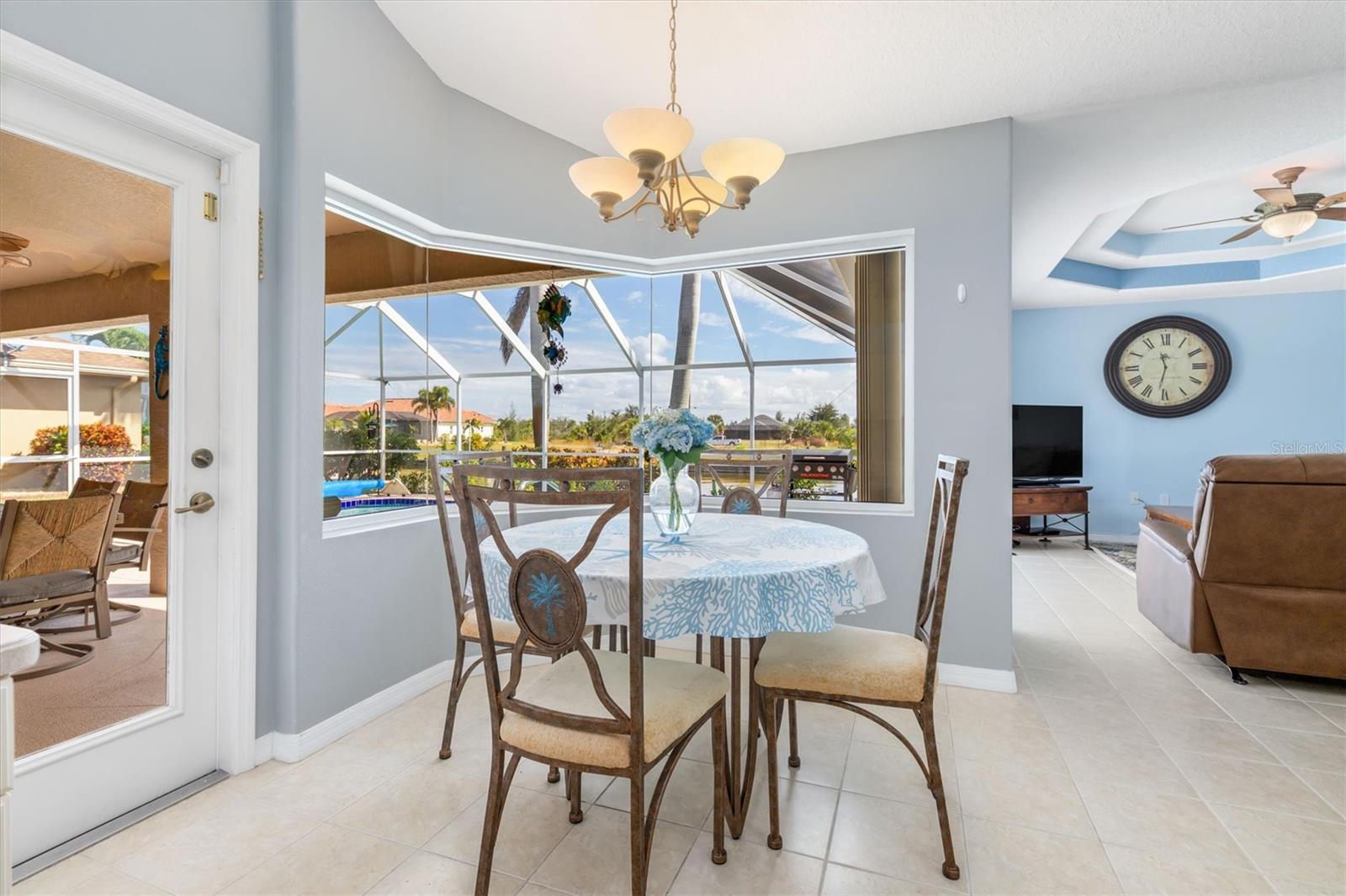 Image 11 of 43 For 9450 Newnan Circle