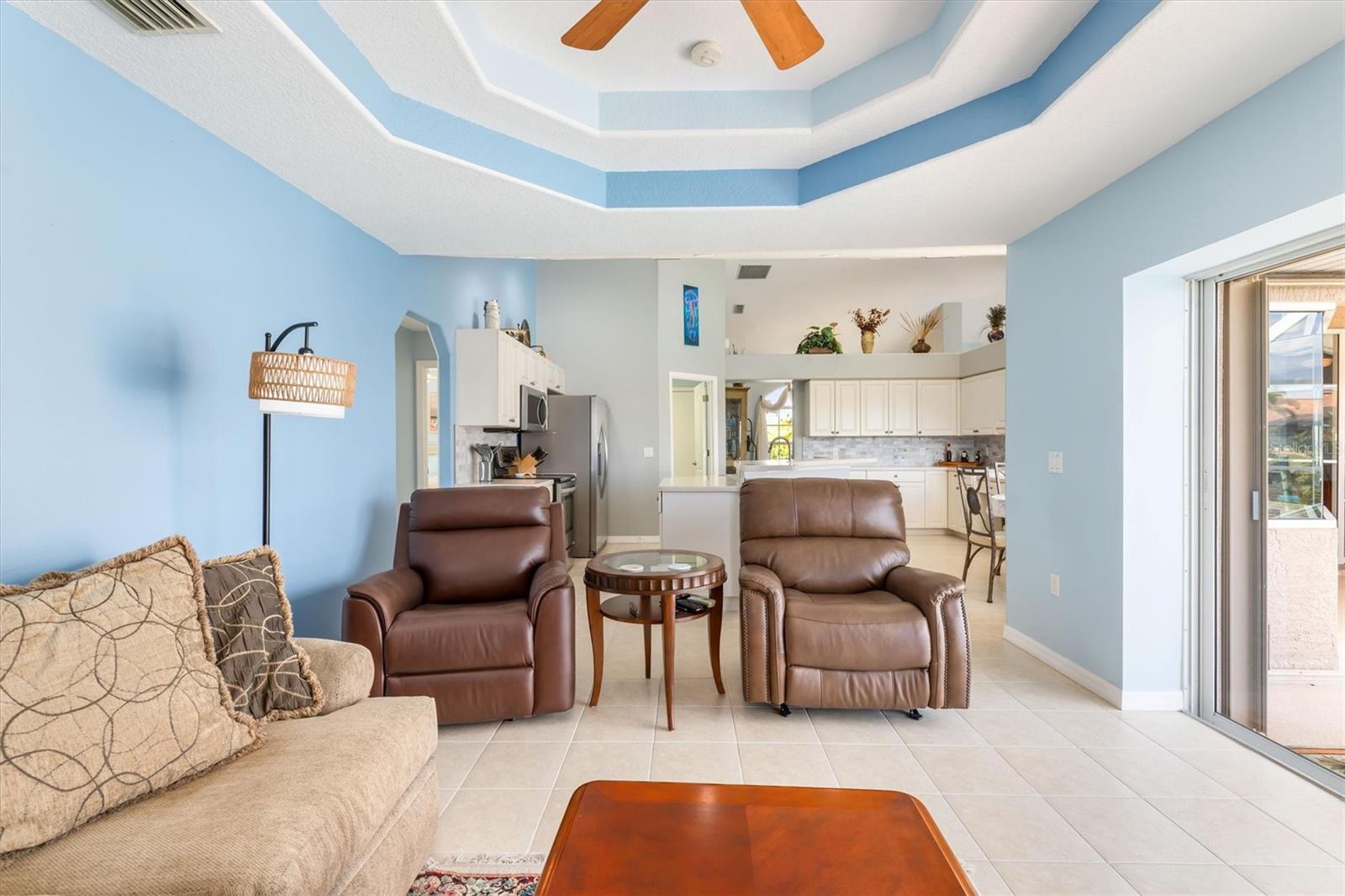 Image 19 of 43 For 9450 Newnan Circle