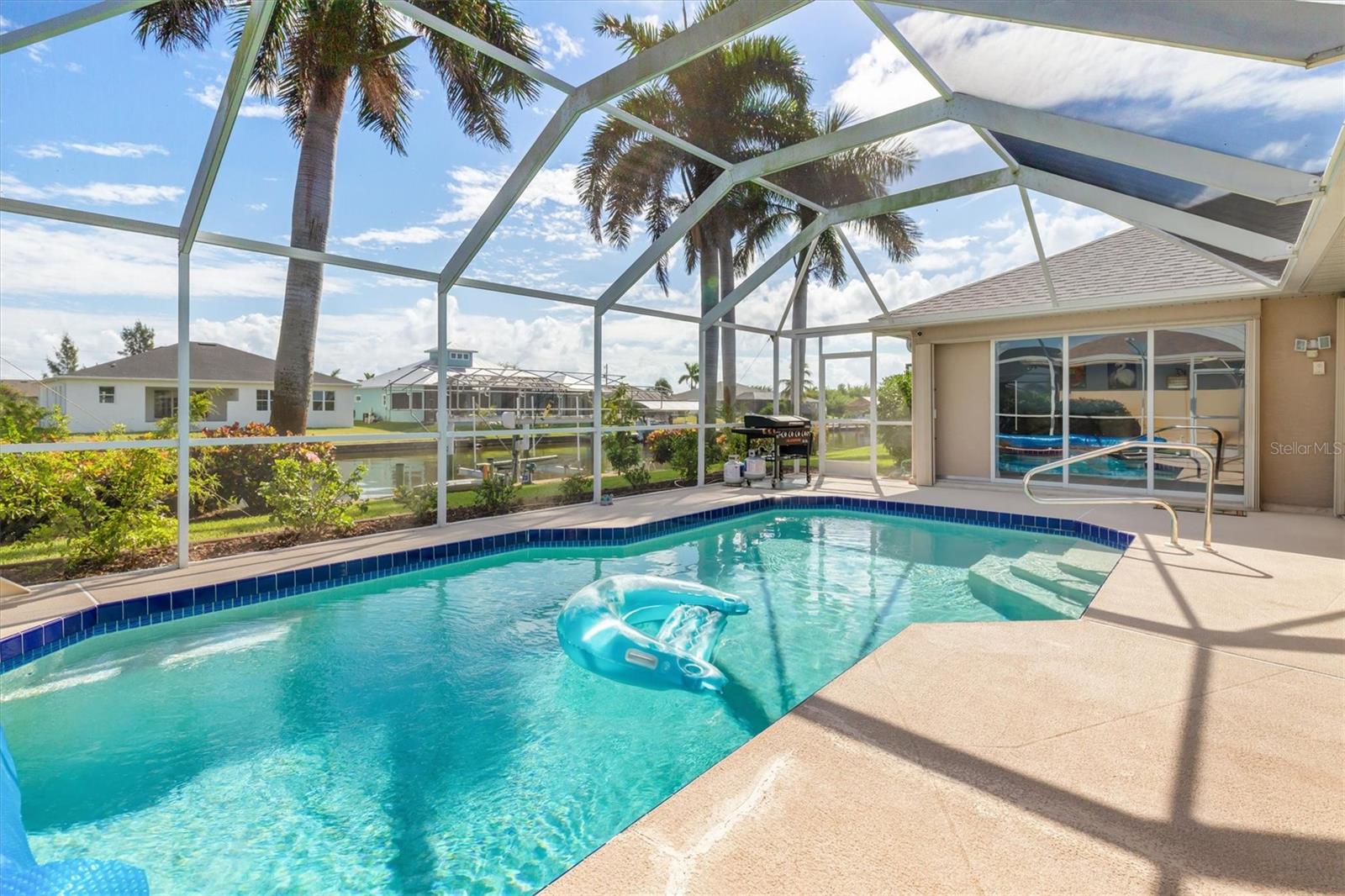 Image 27 of 43 For 9450 Newnan Circle