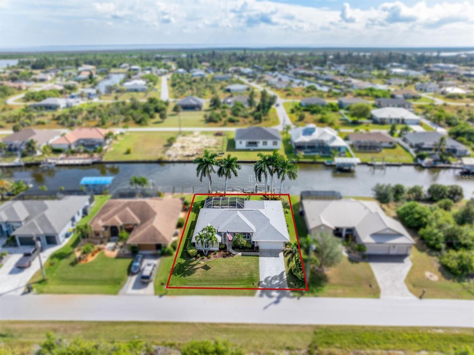 Image 34 of 43 For 9450 Newnan Circle