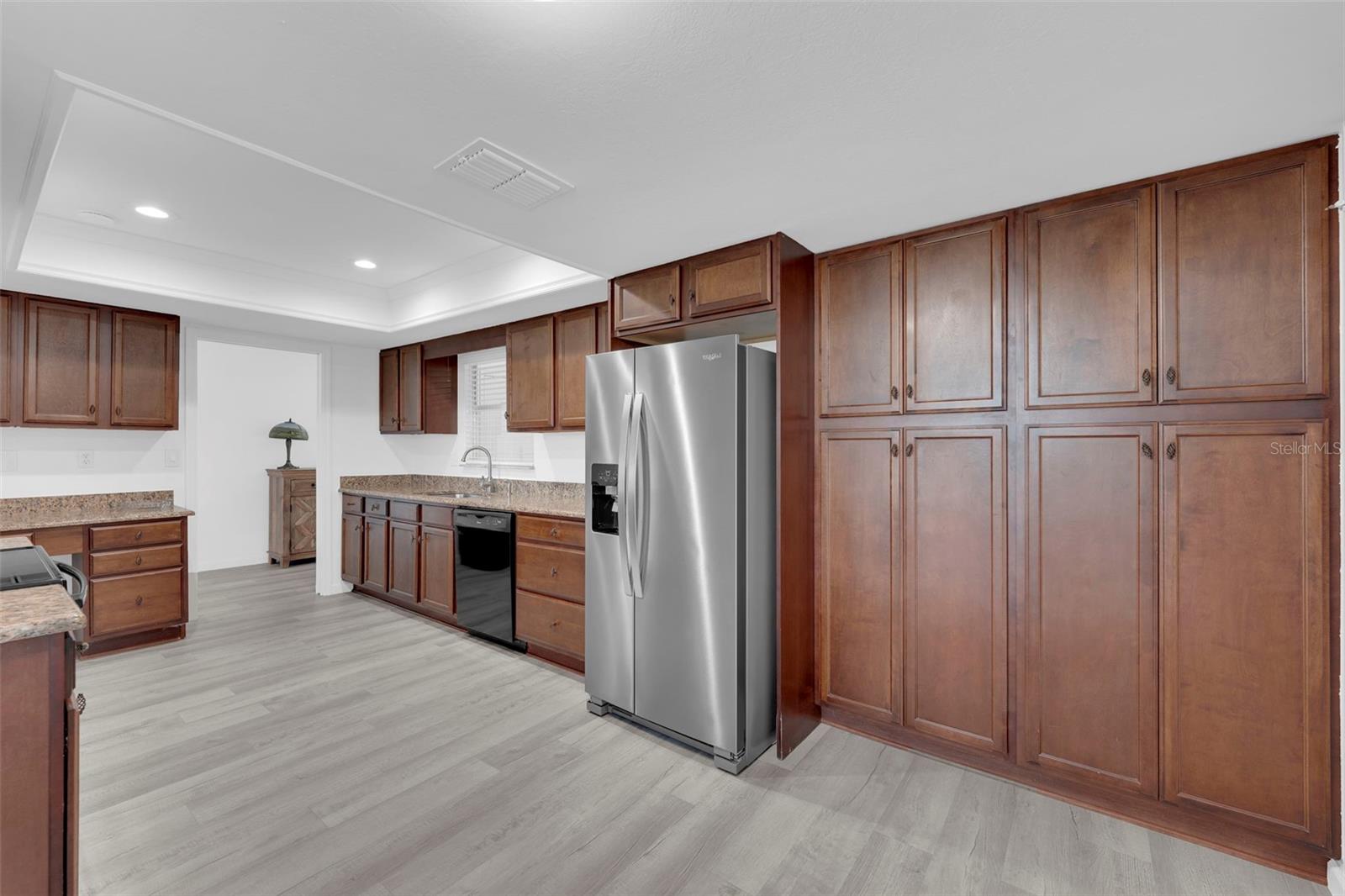 Image 14 of 43 For 5584 Buring Court