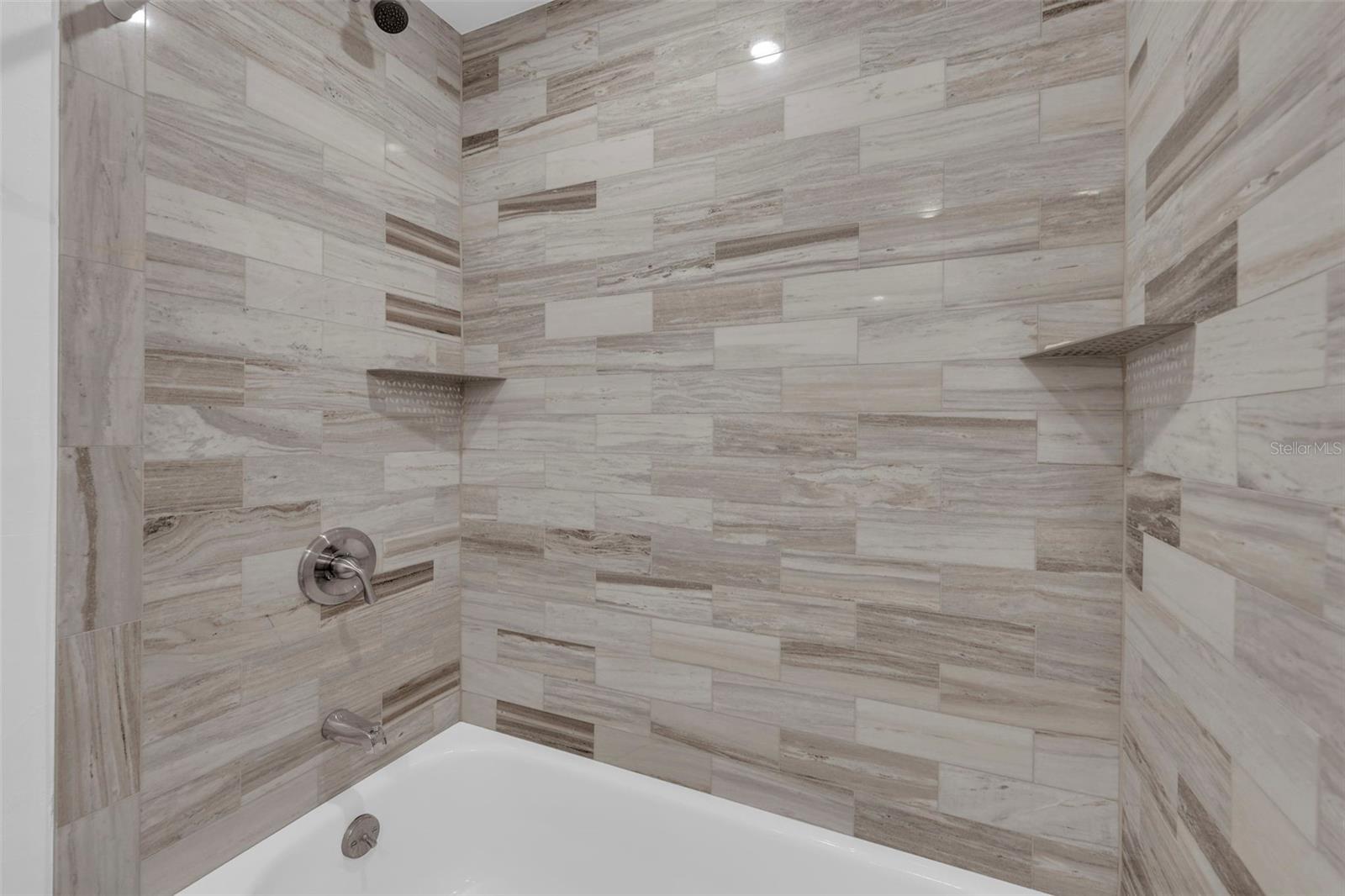 Image 22 of 43 For 5584 Buring Court