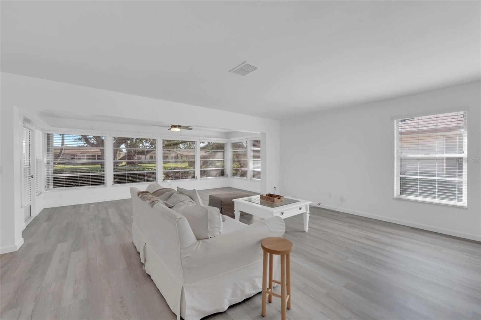 Image 7 of 43 For 5584 Buring Court