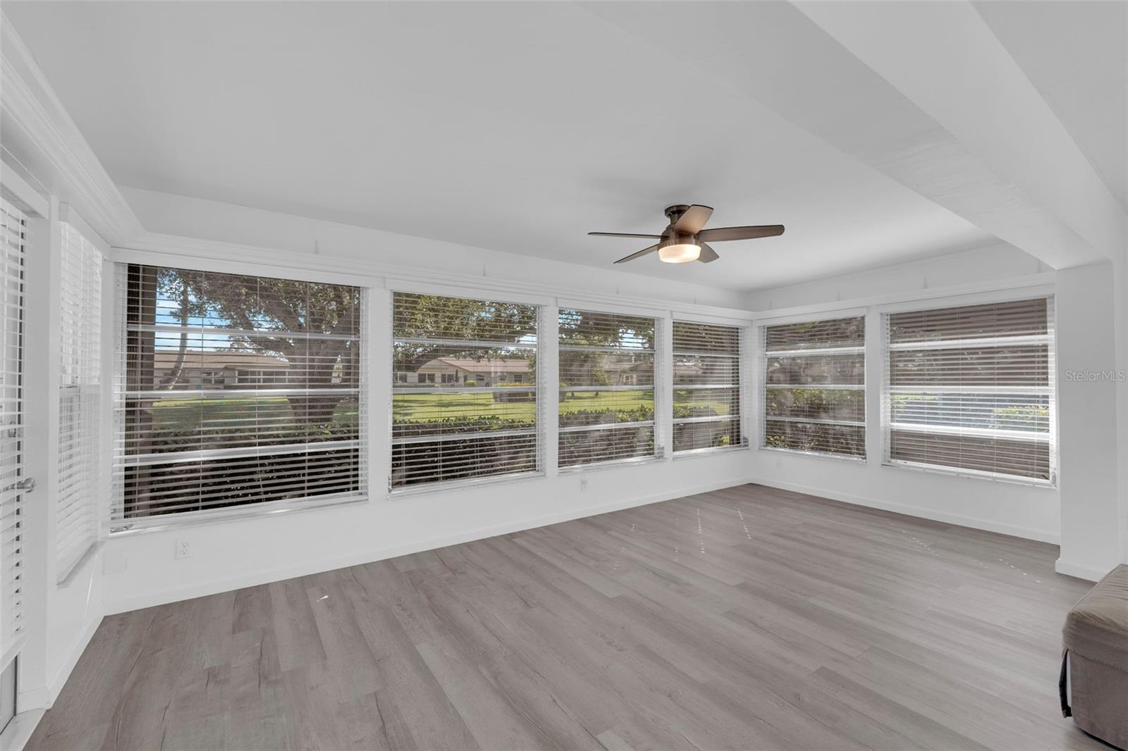 Image 9 of 43 For 5584 Buring Court