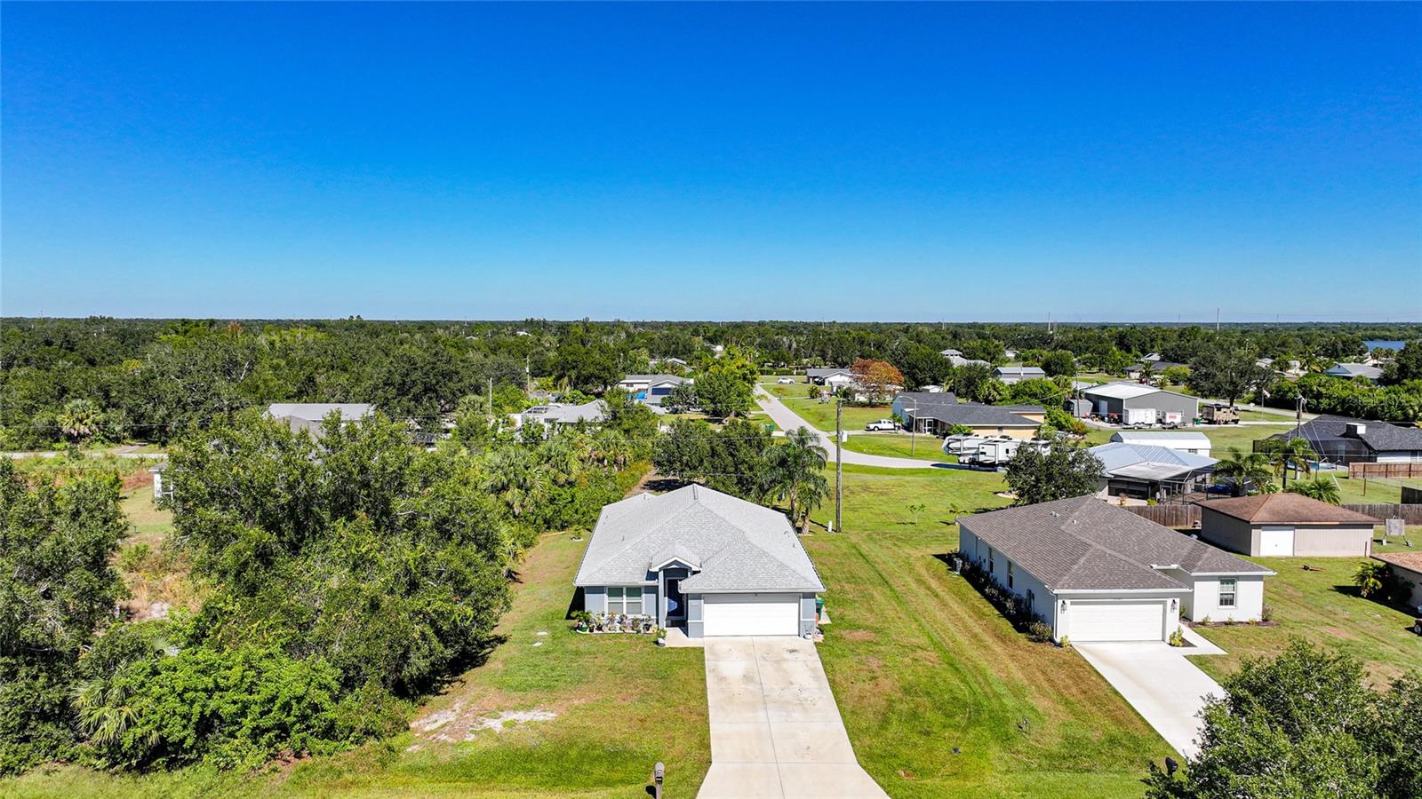 Listing photo id 1 for 27234 Adams Street