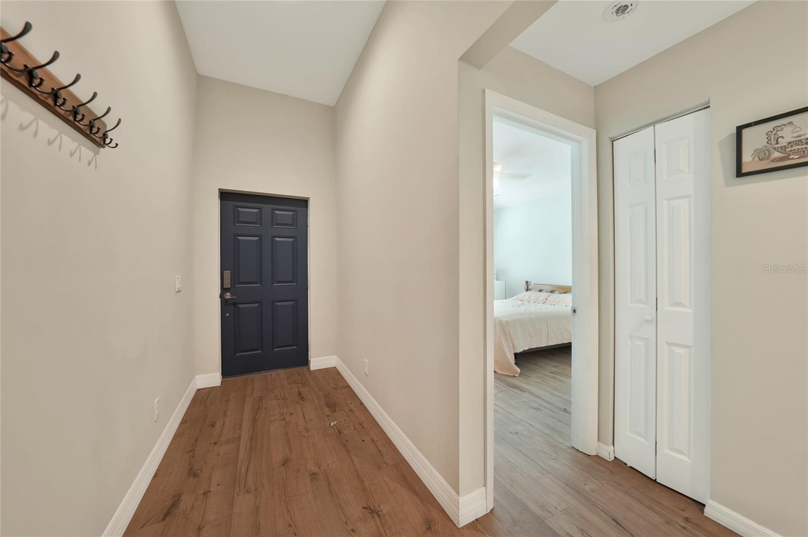 Listing photo id 3 for 27234 Adams Street