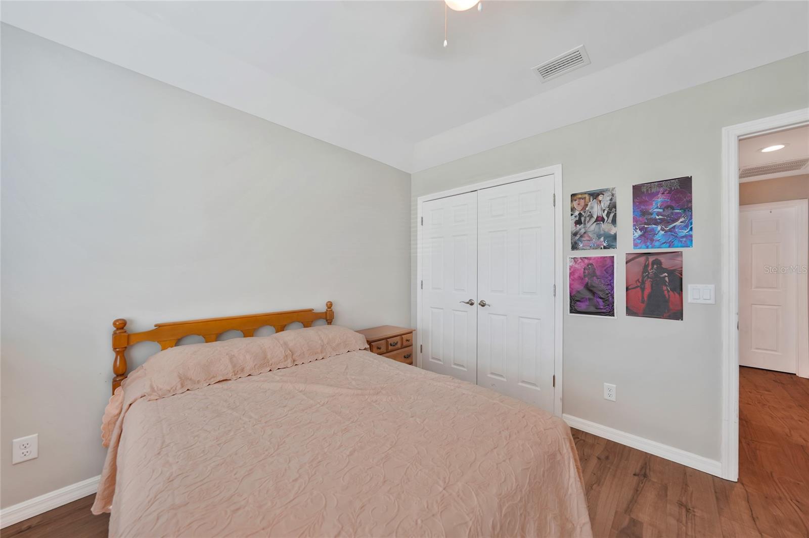 Listing photo id 5 for 27234 Adams Street