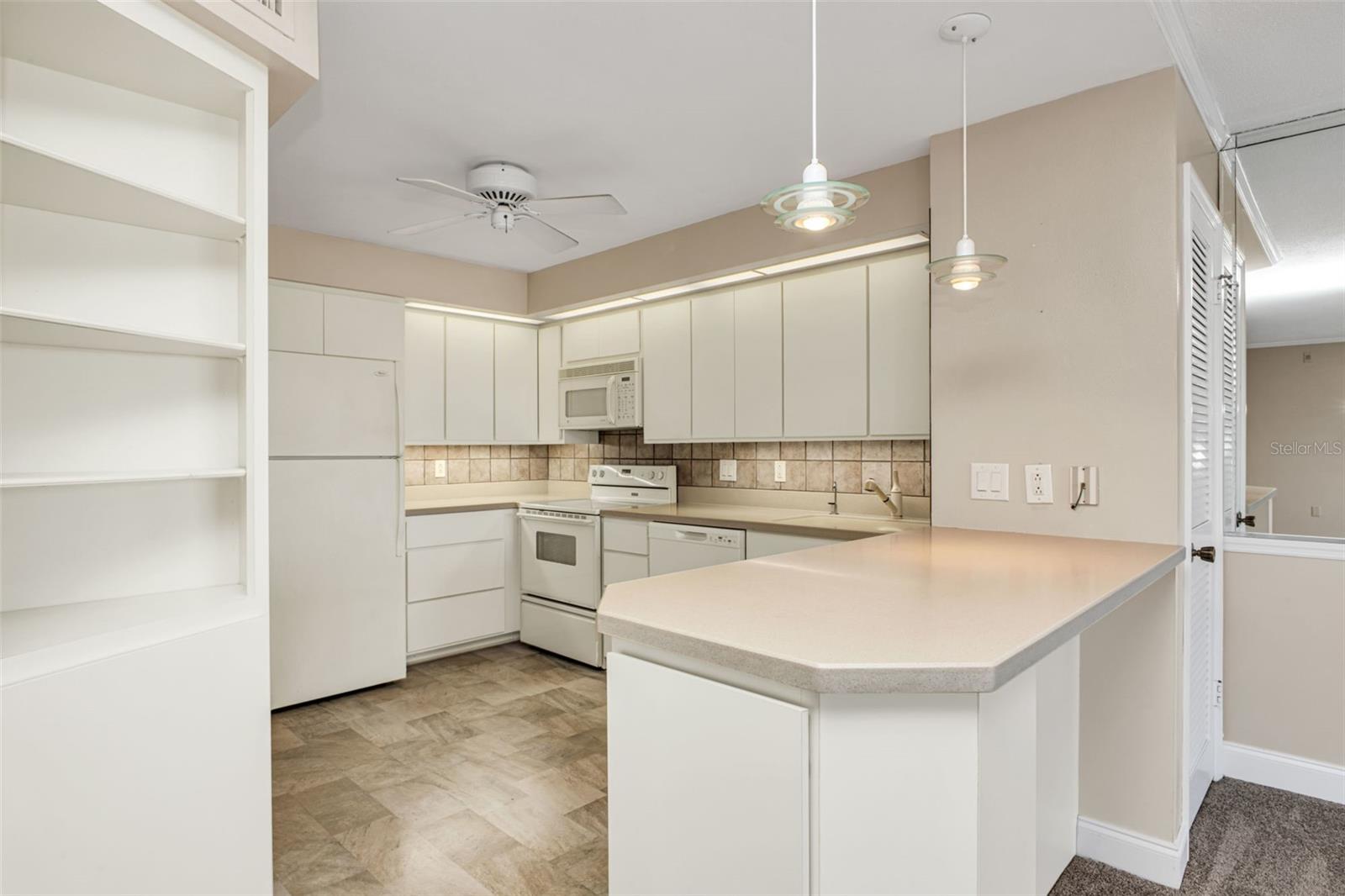 Image 15 of 32 For 1 Colony Point Drive 3c