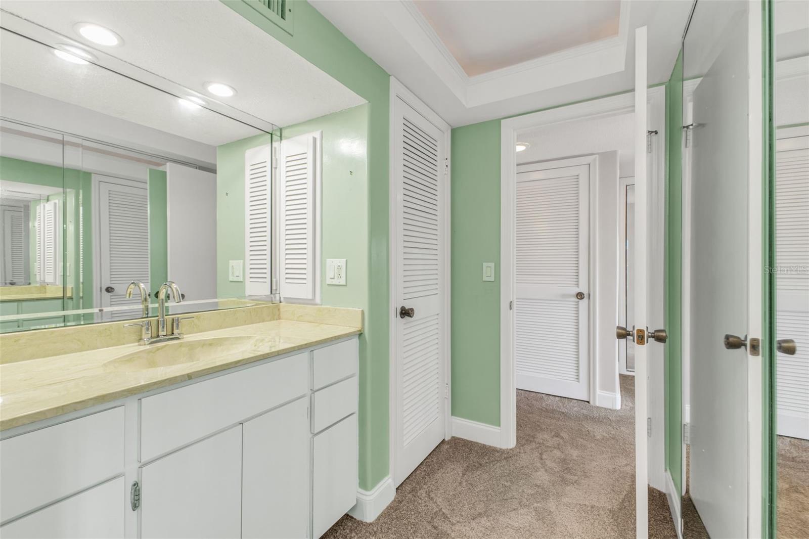 Image 20 of 32 For 1 Colony Point Drive 3c