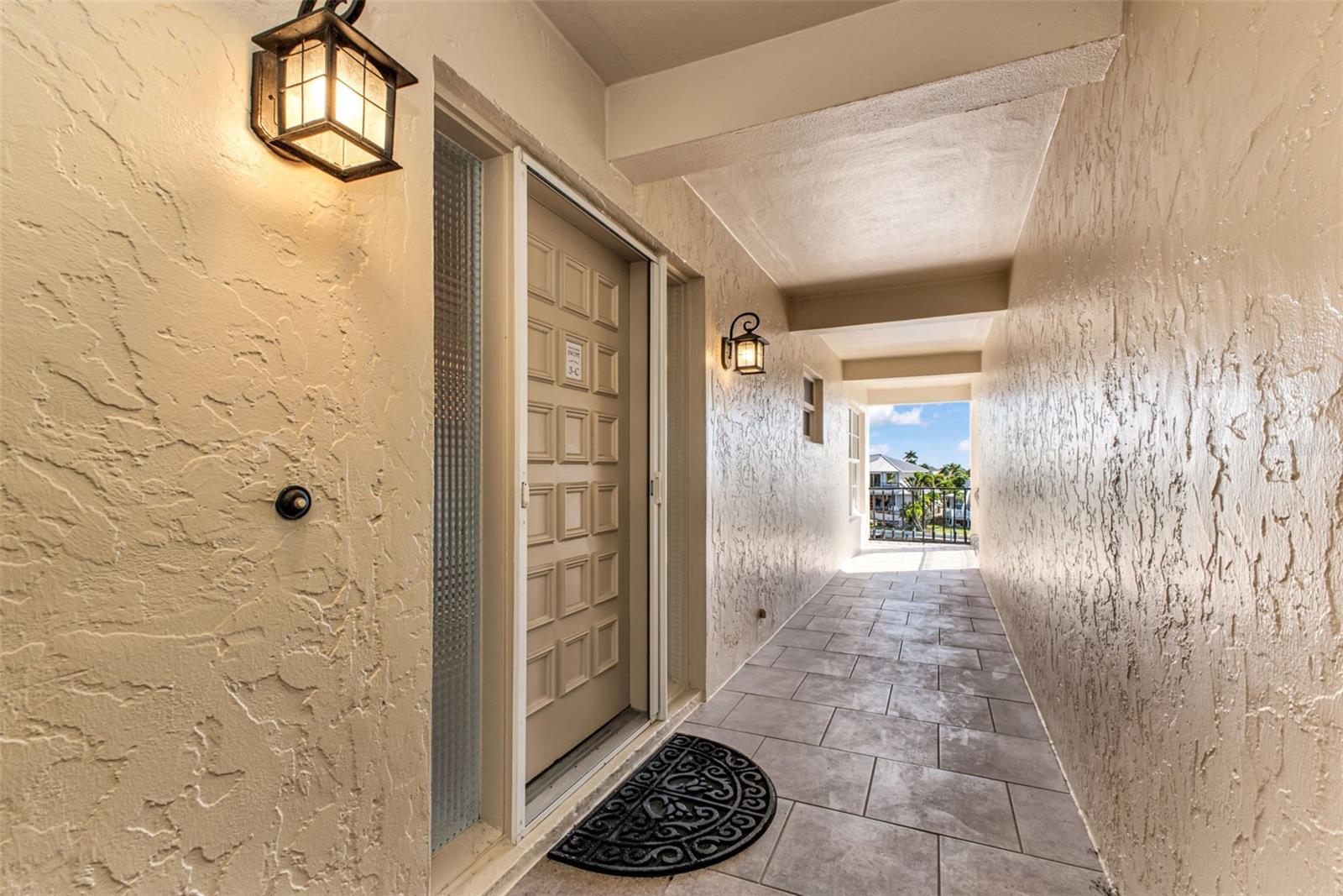 Image 3 of 32 For 1 Colony Point Drive 3c