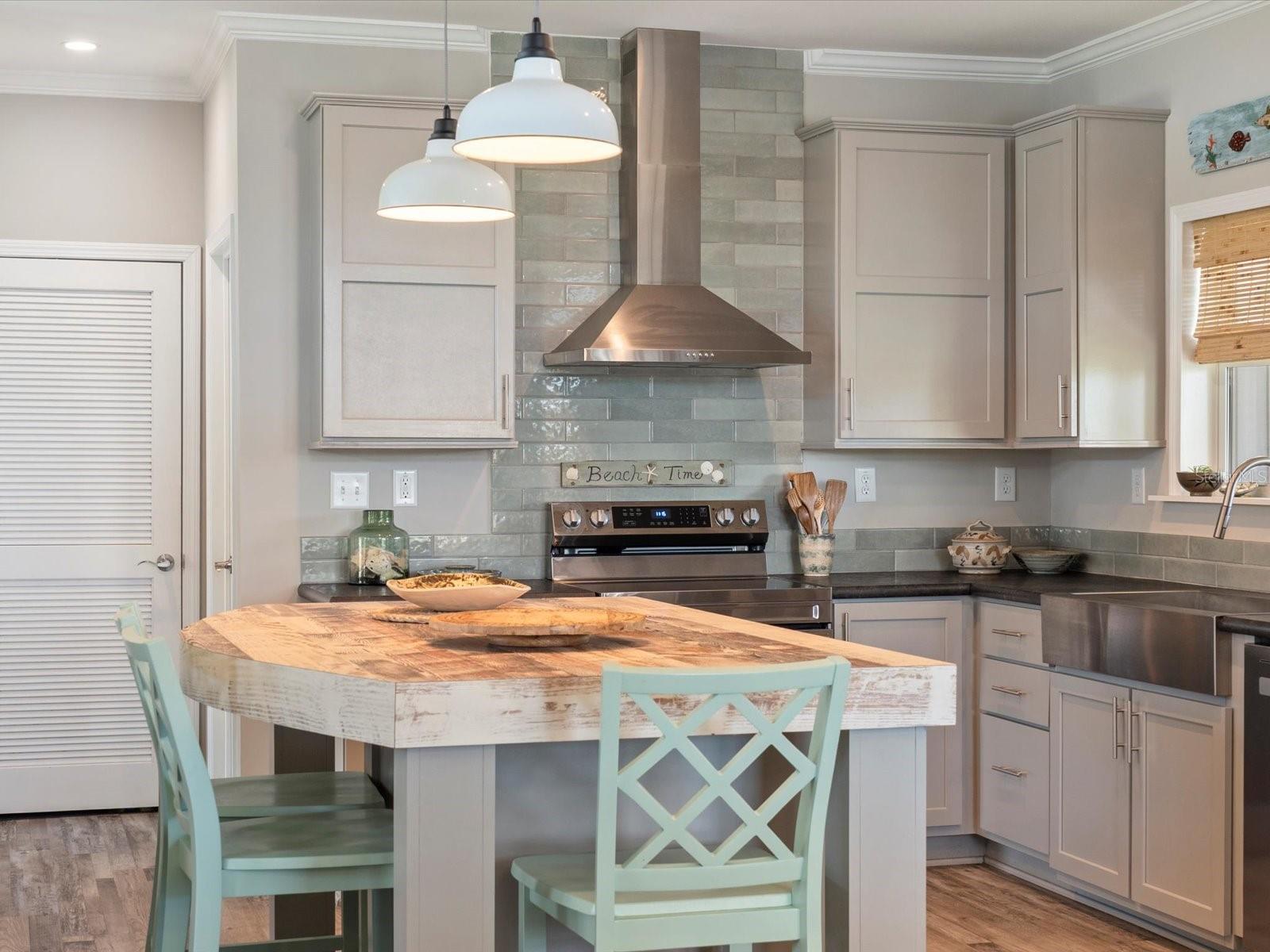 Image 12 of 38 For 3102 Goldfinch Terrace