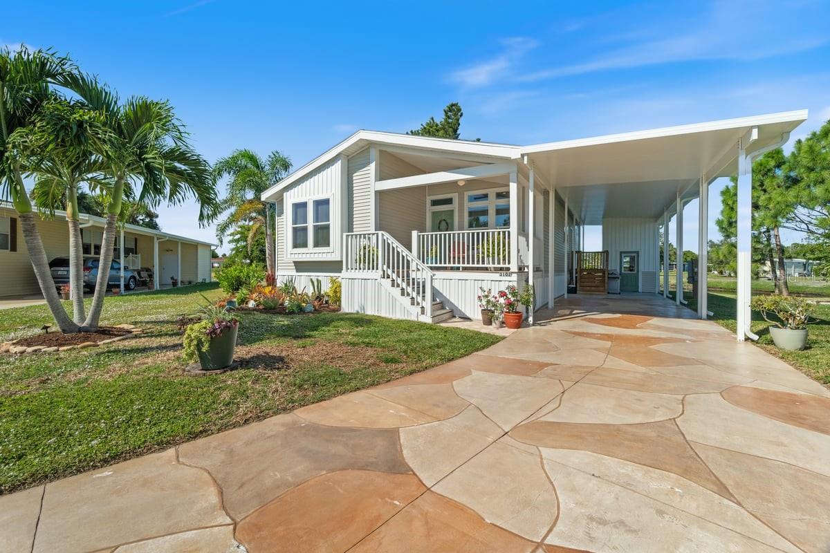 Image 3 of 38 For 3102 Goldfinch Terrace