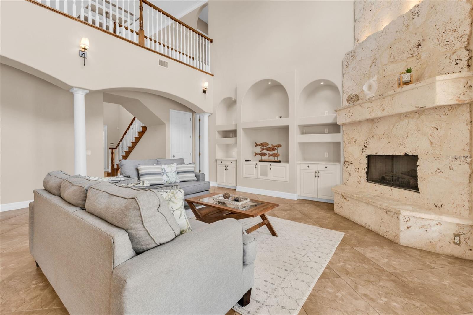 Image 15 of 78 For 5595 Riverside Drive