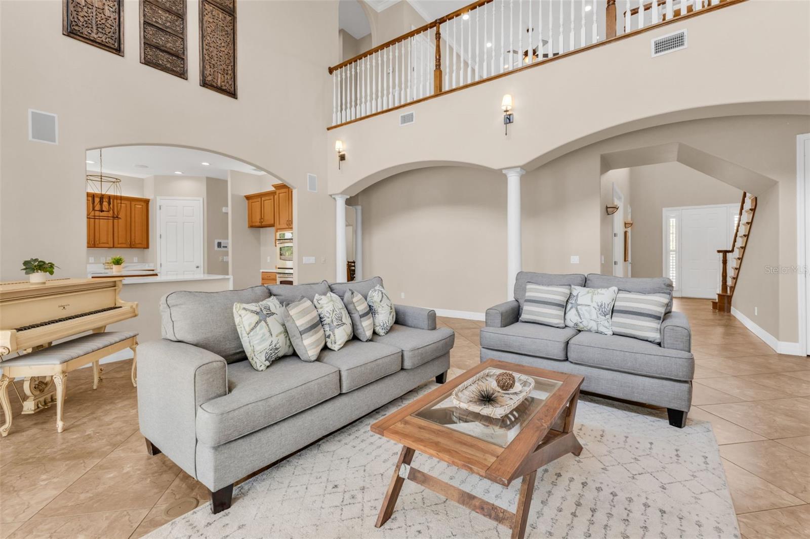 Image 17 of 78 For 5595 Riverside Drive