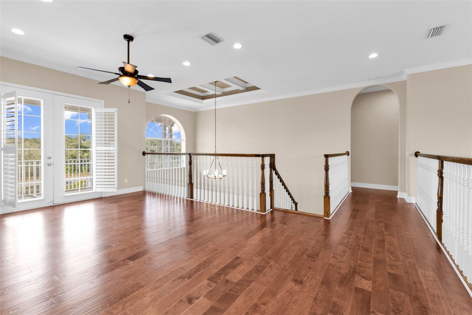 Image 41 of 78 For 5595 Riverside Drive