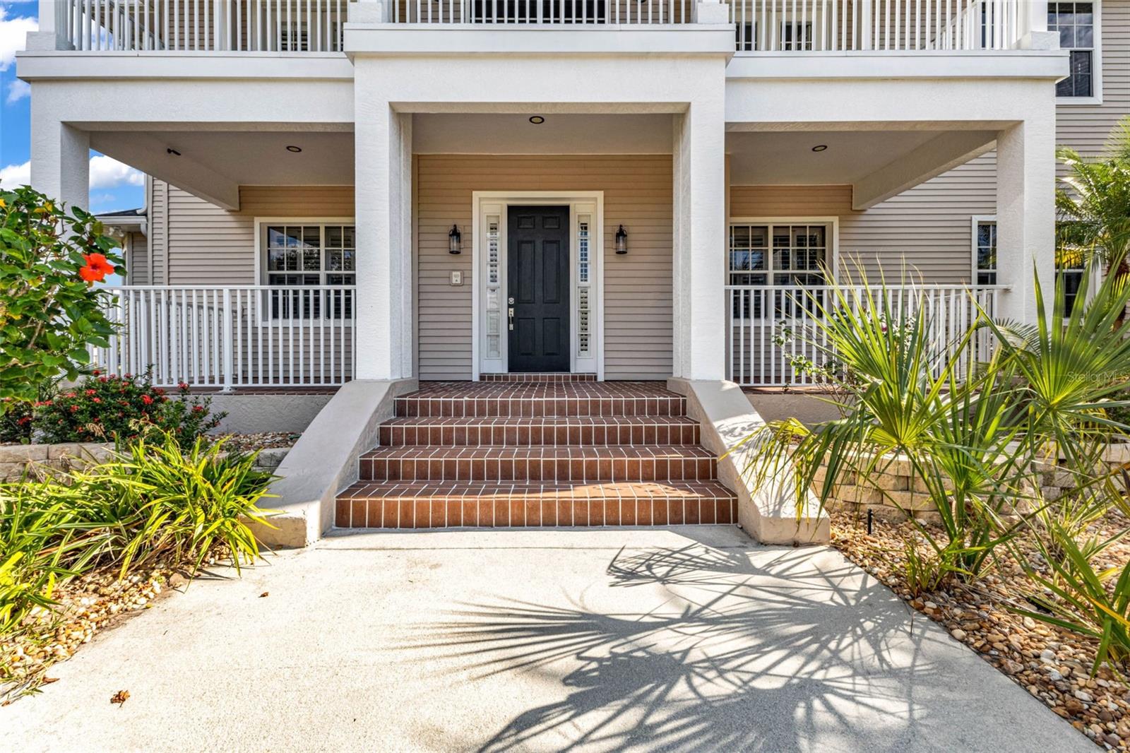 Image 5 of 78 For 5595 Riverside Drive