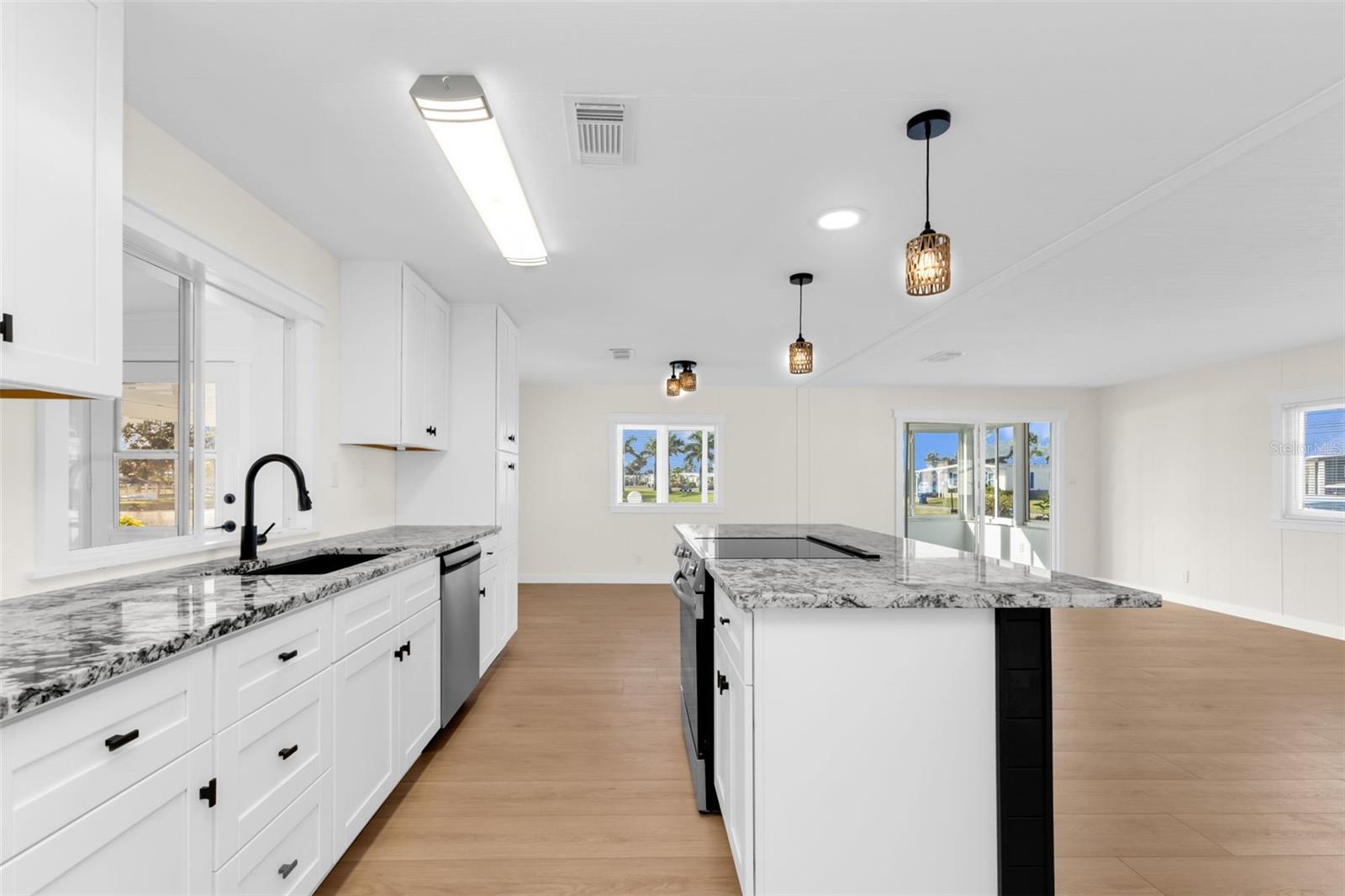 Image 18 of 67 For 177 Lazy River Road