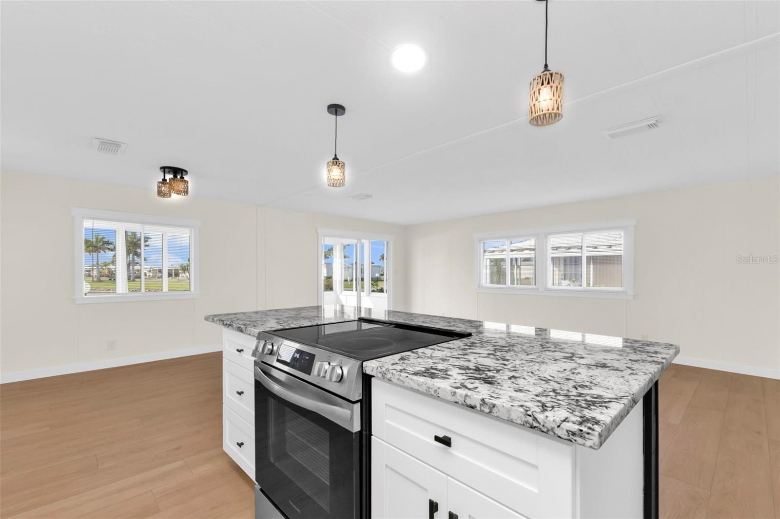 Image 22 of 67 For 177 Lazy River Road