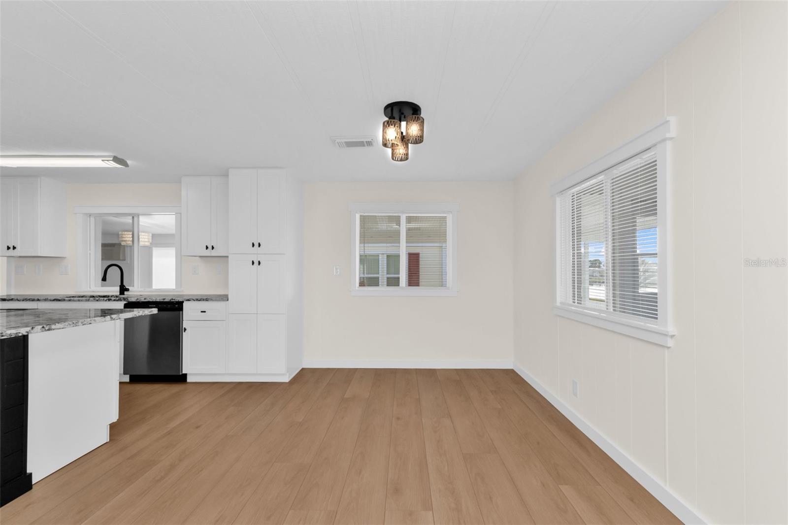 Image 26 of 67 For 177 Lazy River Road