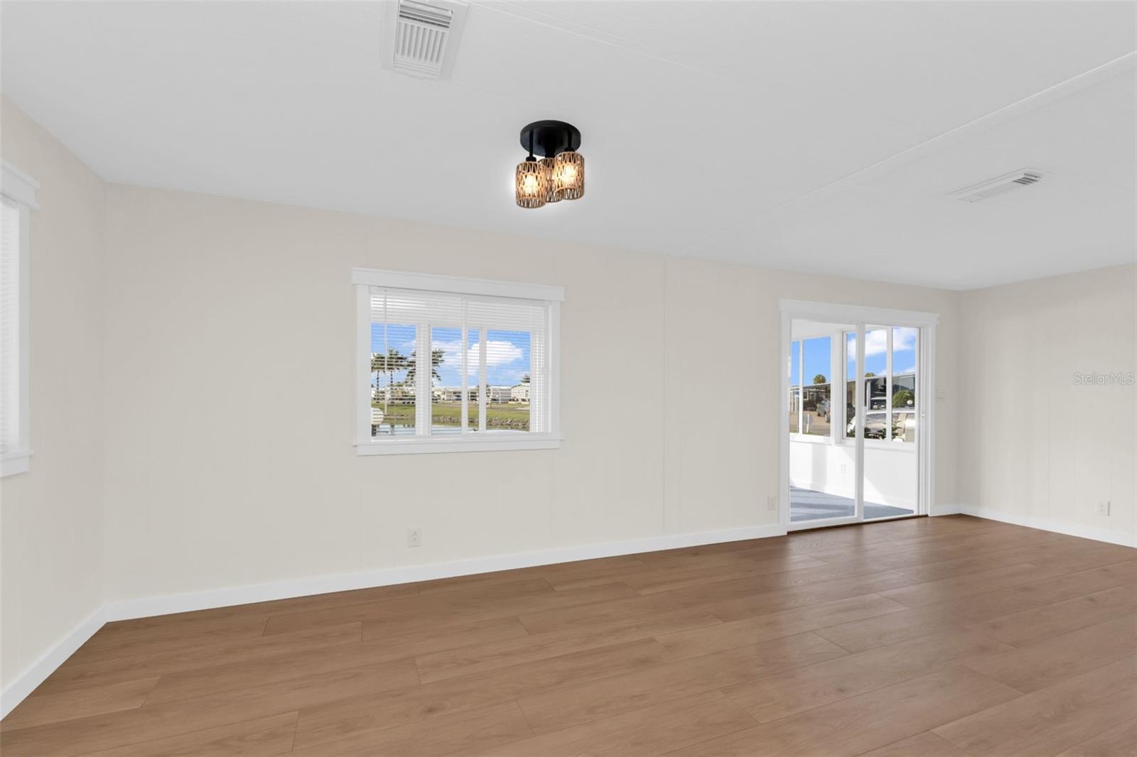 Image 28 of 67 For 177 Lazy River Road