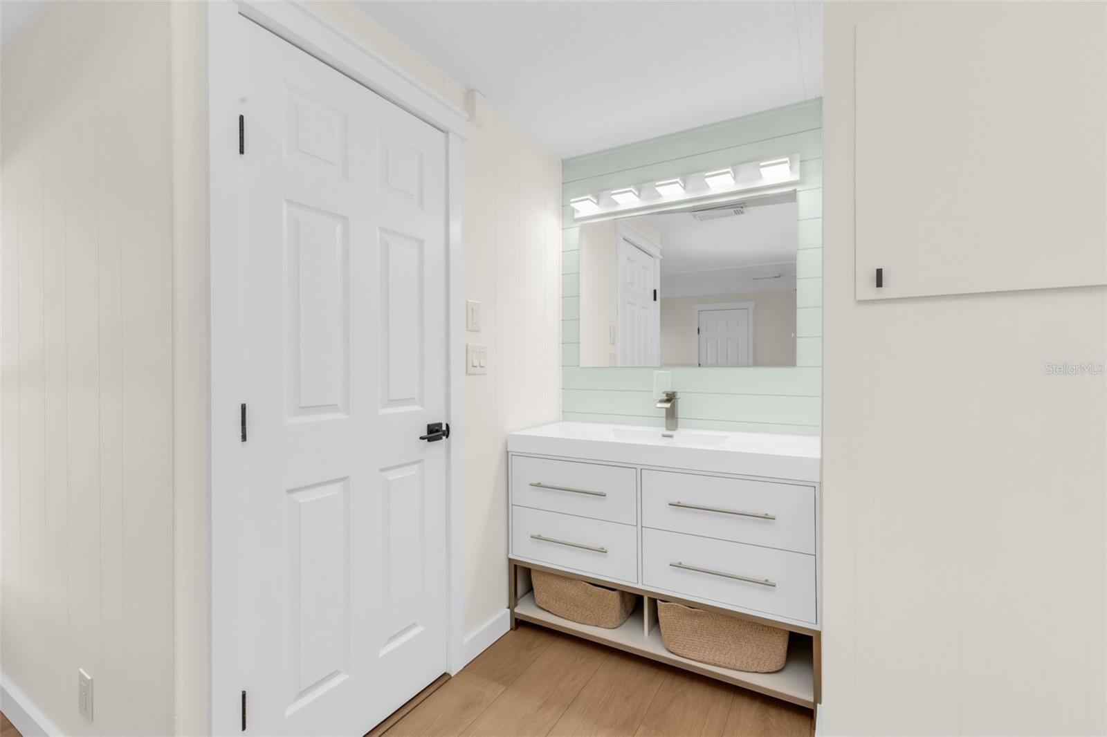 Image 34 of 67 For 177 Lazy River Road