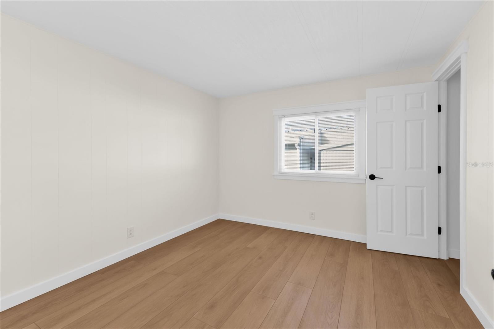 Image 38 of 67 For 177 Lazy River Road