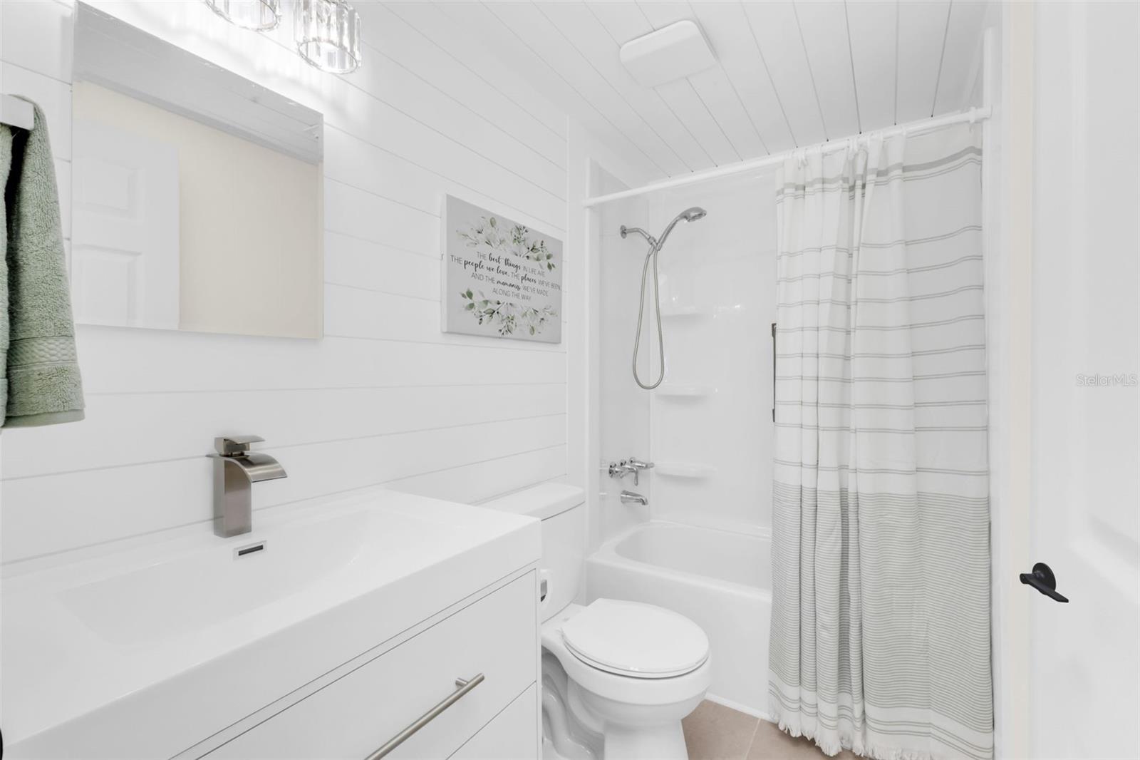 Image 39 of 67 For 177 Lazy River Road