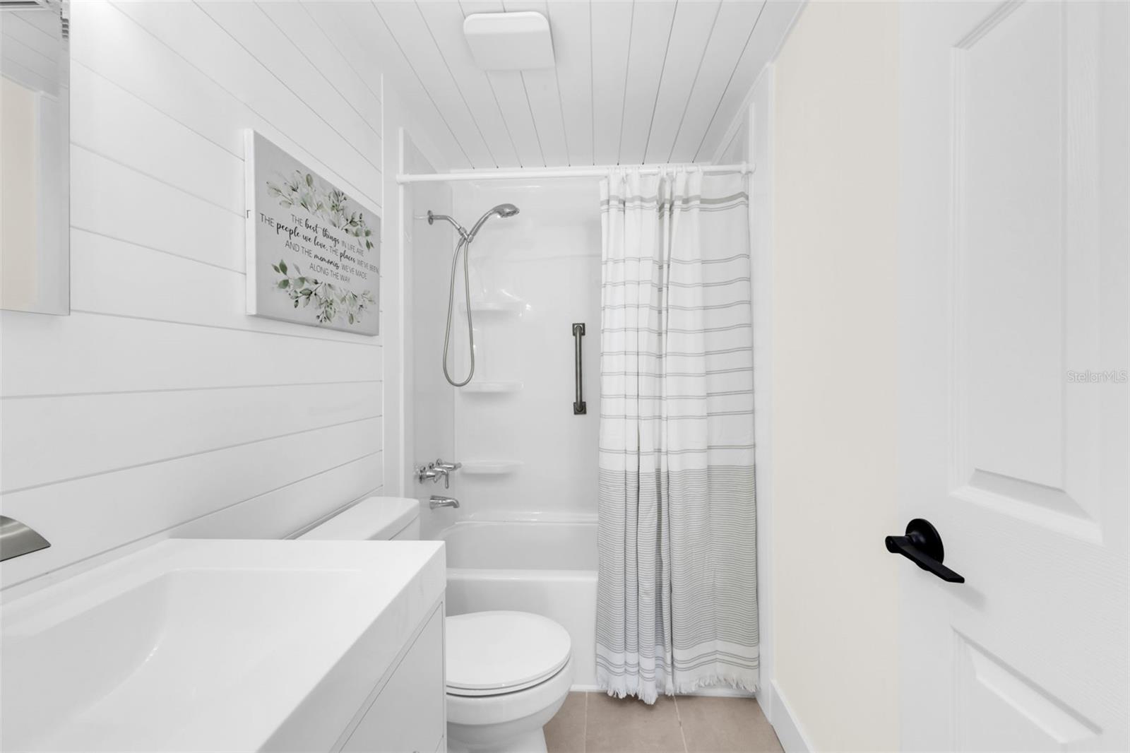 Image 40 of 67 For 177 Lazy River Road