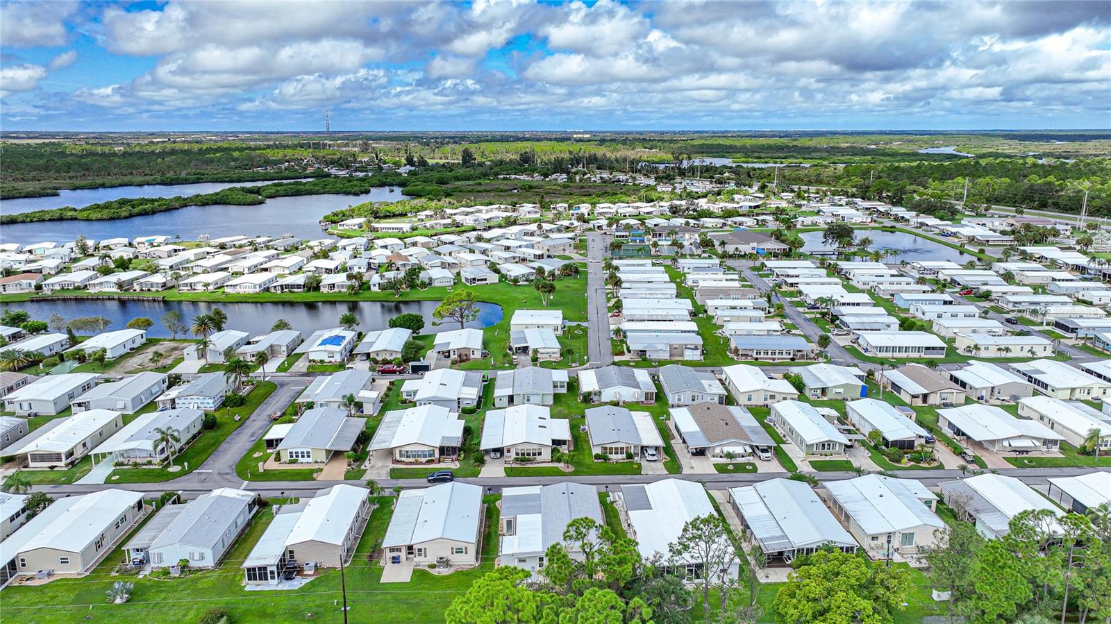 Image 52 of 67 For 177 Lazy River Road