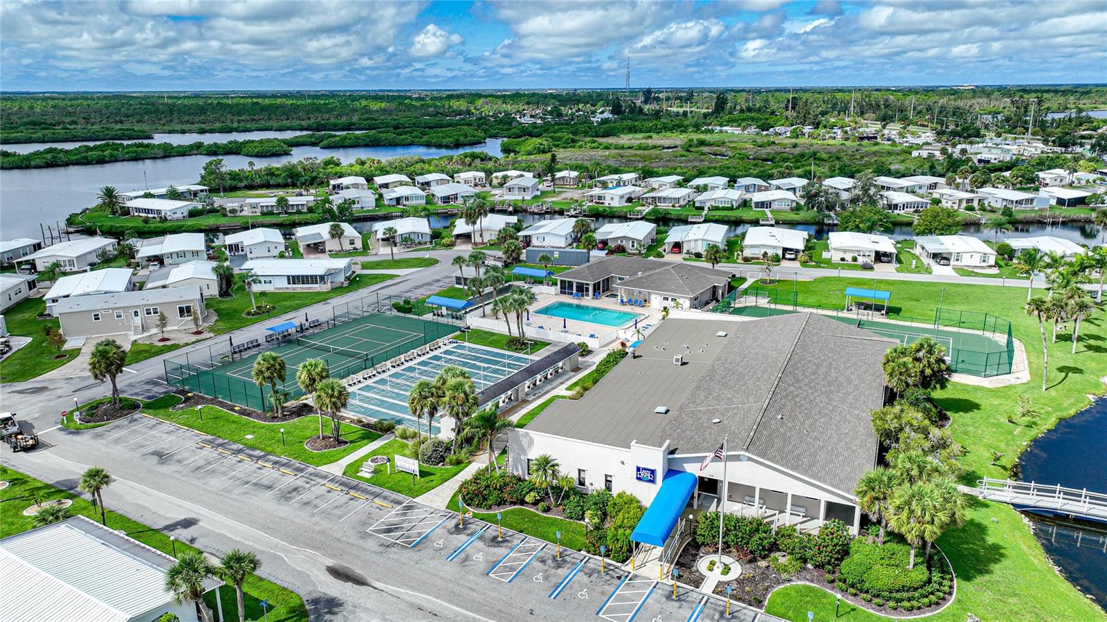 Image 54 of 67 For 177 Lazy River Road