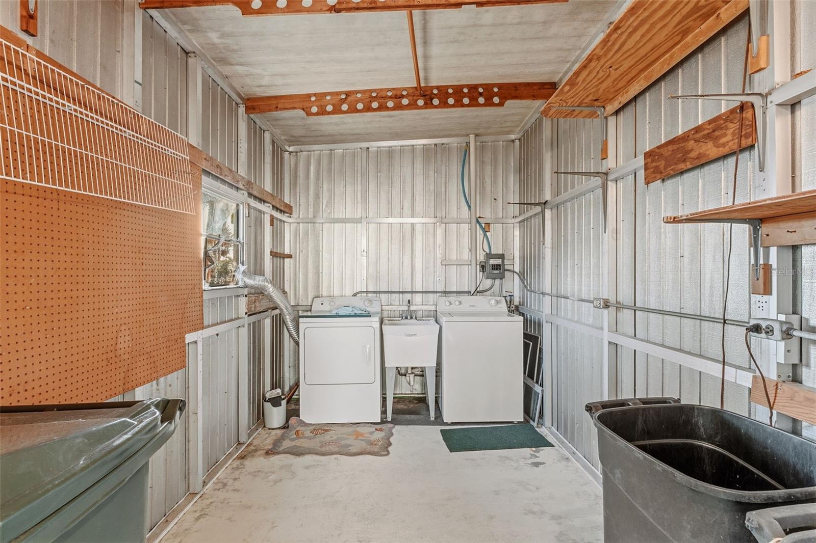 Image 15 of 76 For 119 Lazy River Road