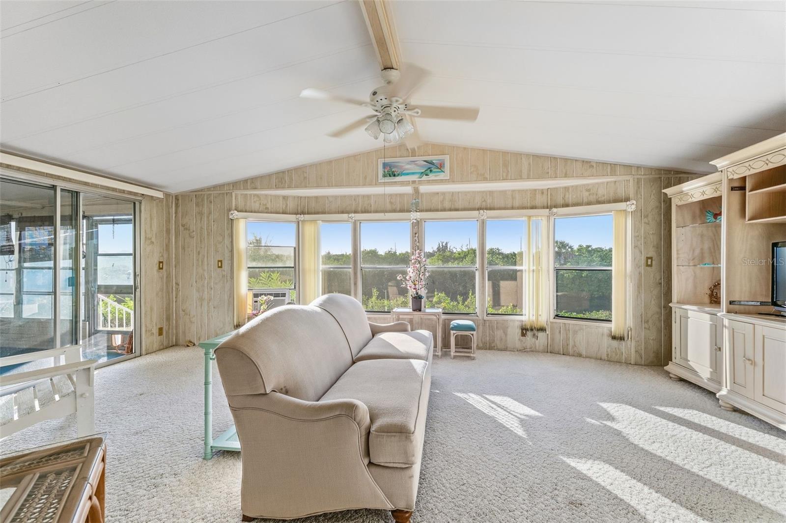 Image 26 of 76 For 119 Lazy River Road