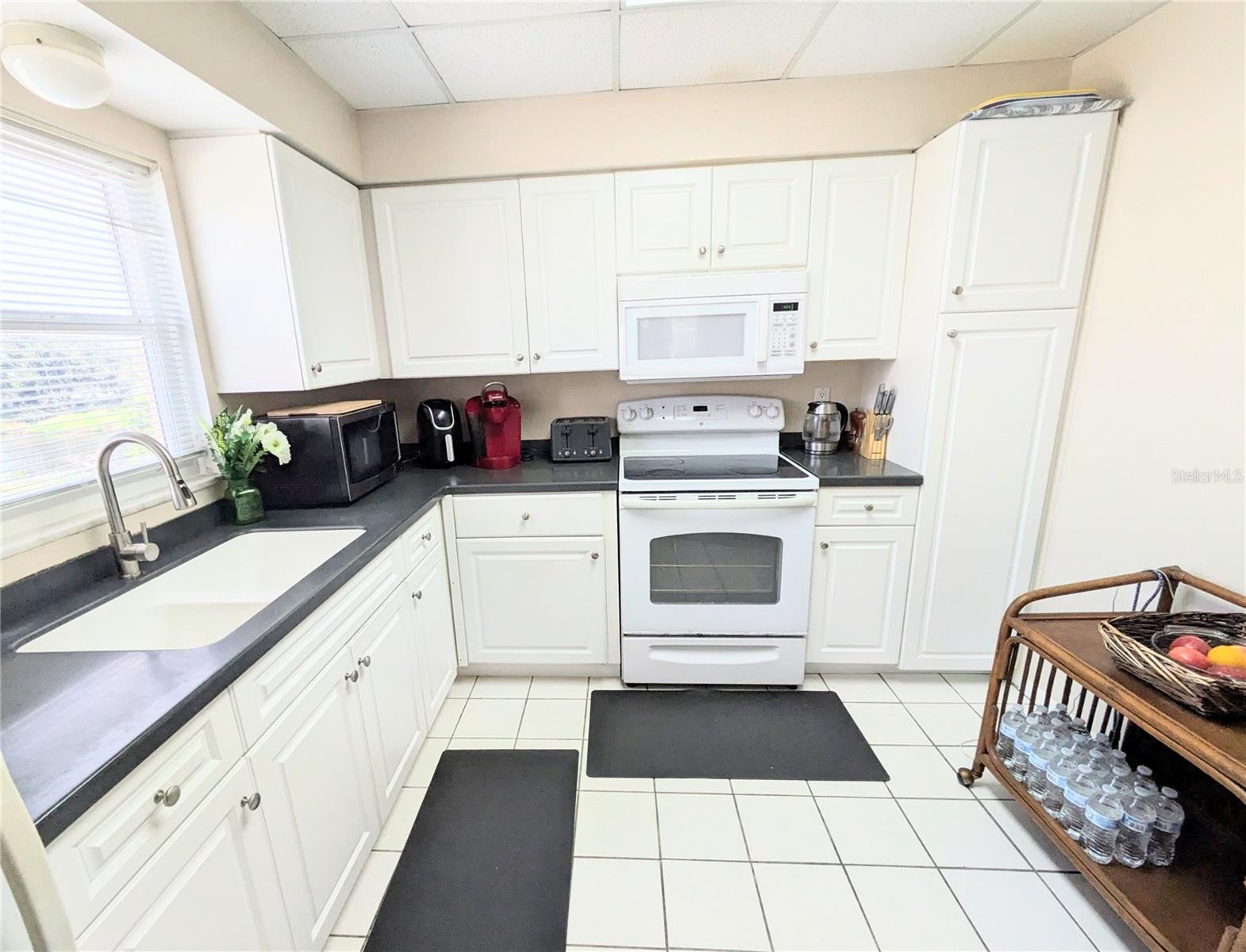 Image 4 of 17 For 3126 Harbor Boulevard 5b