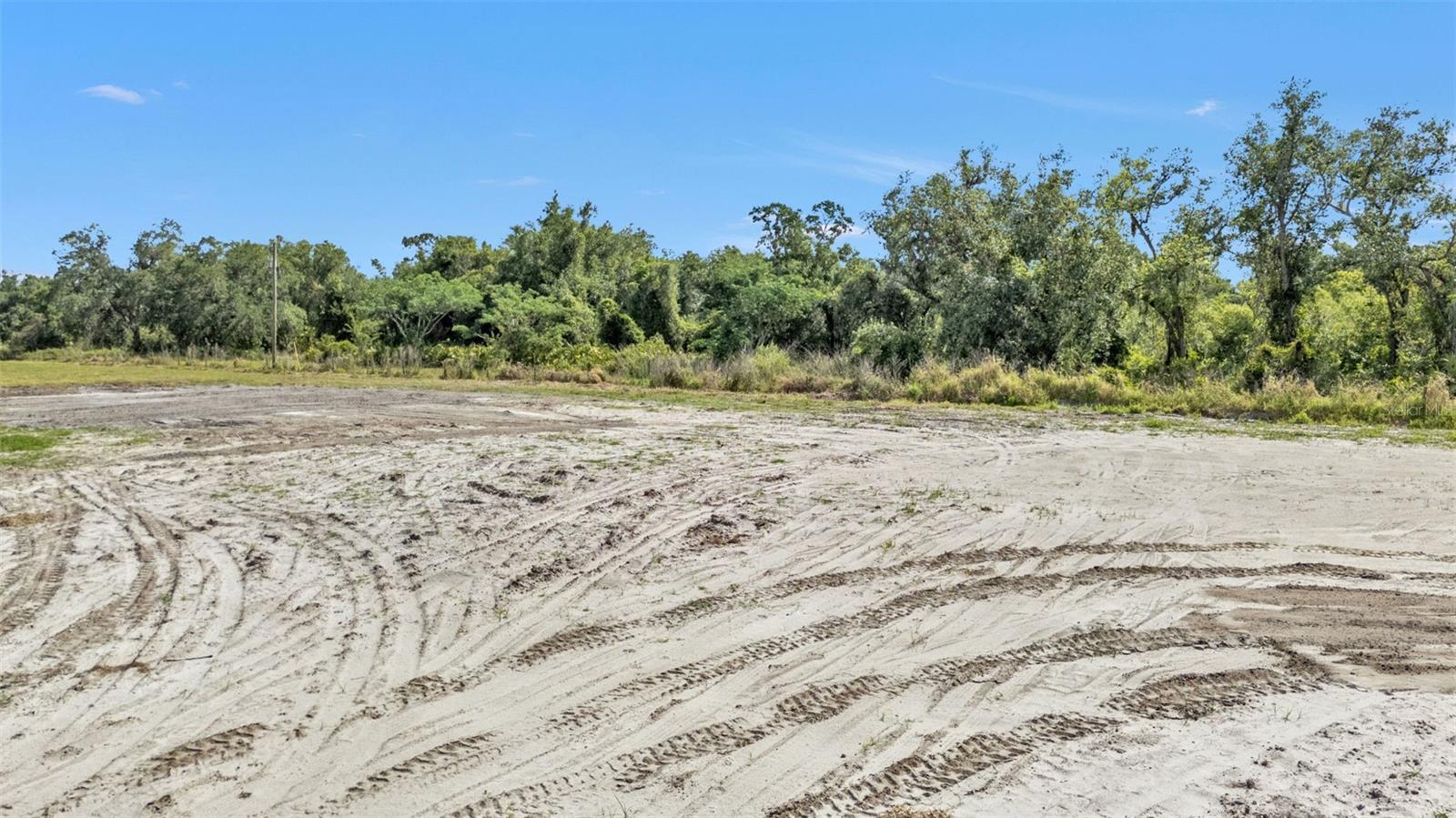 Image 17 of 51 For 1473 Reynolds Street