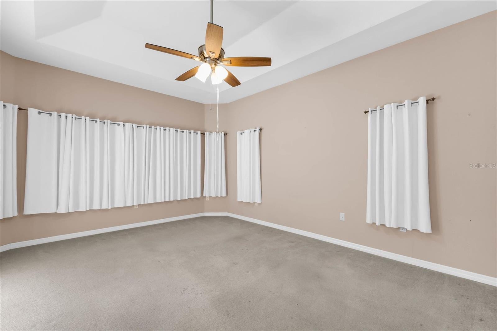 Image 14 of 40 For 2101 Gulfview Road