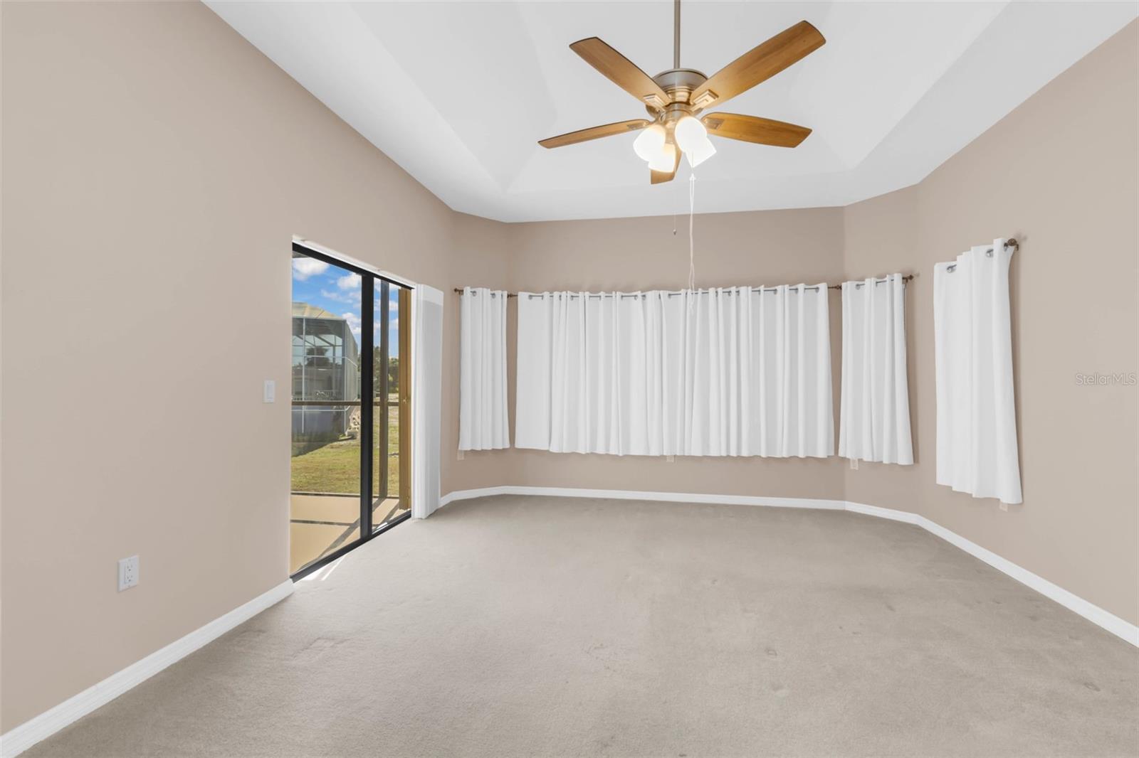 Image 16 of 40 For 2101 Gulfview Road