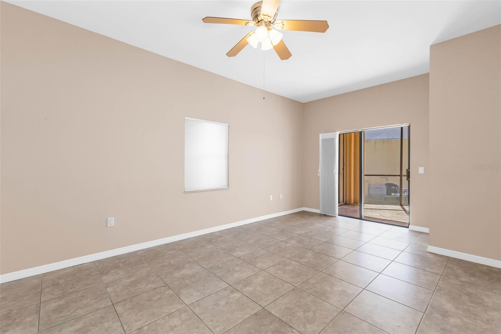 Image 26 of 40 For 2101 Gulfview Road