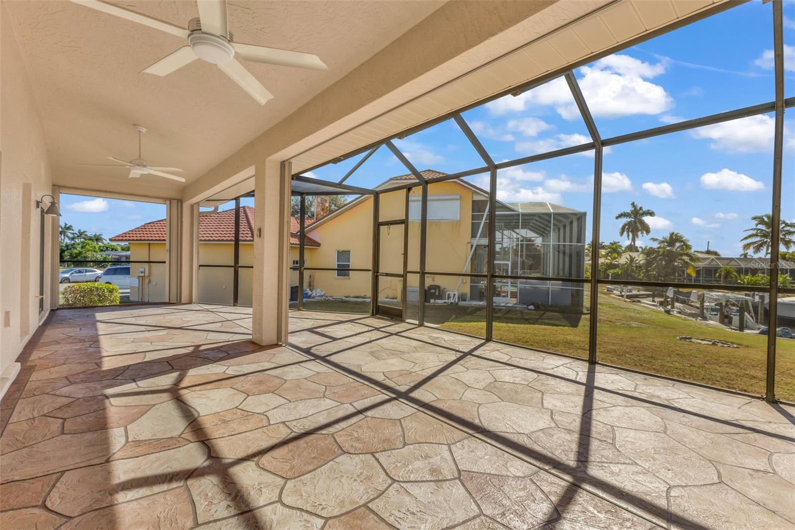 Image 30 of 40 For 2101 Gulfview Road