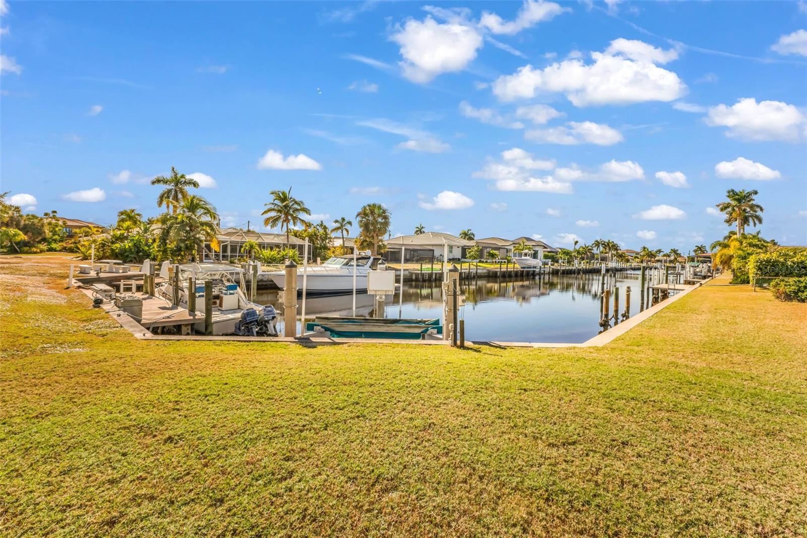 Image 33 of 40 For 2101 Gulfview Road