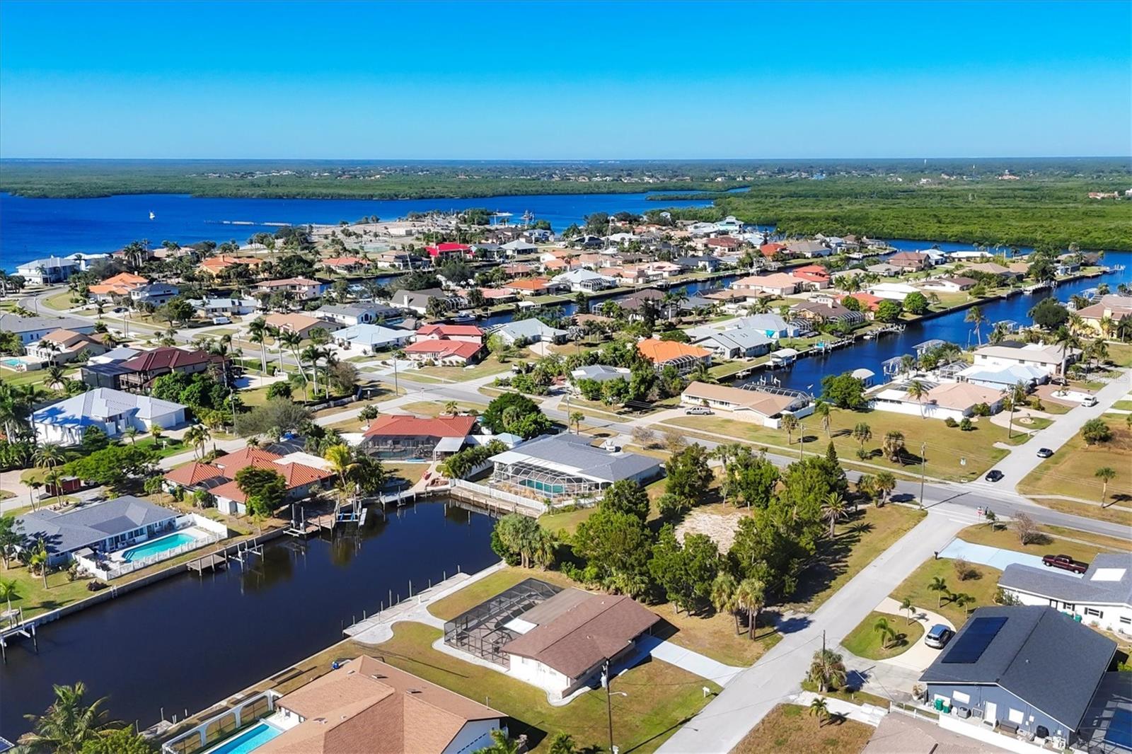 Image 10 of 23 For 4358 Harbor Boulevard