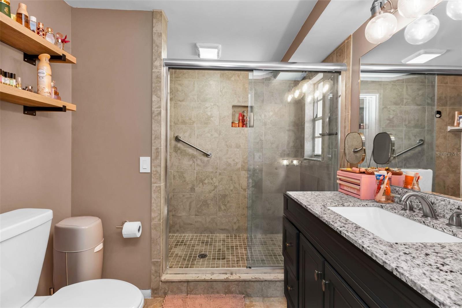 Image 15 of 29 For 450 Church Avenue Nw