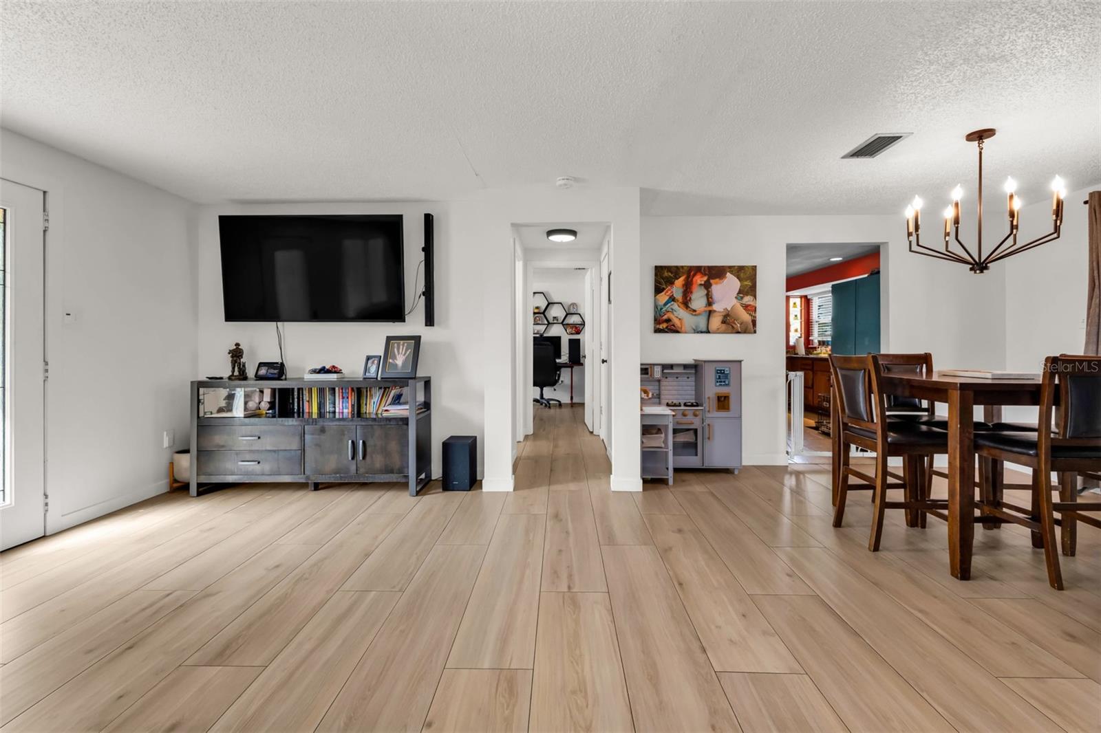 Image 6 of 29 For 450 Church Avenue Nw